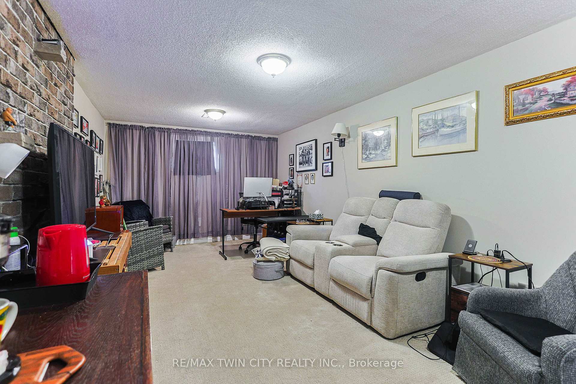 Photo 20 of 22 Telfer Court, Brant, Paris — HOMEH