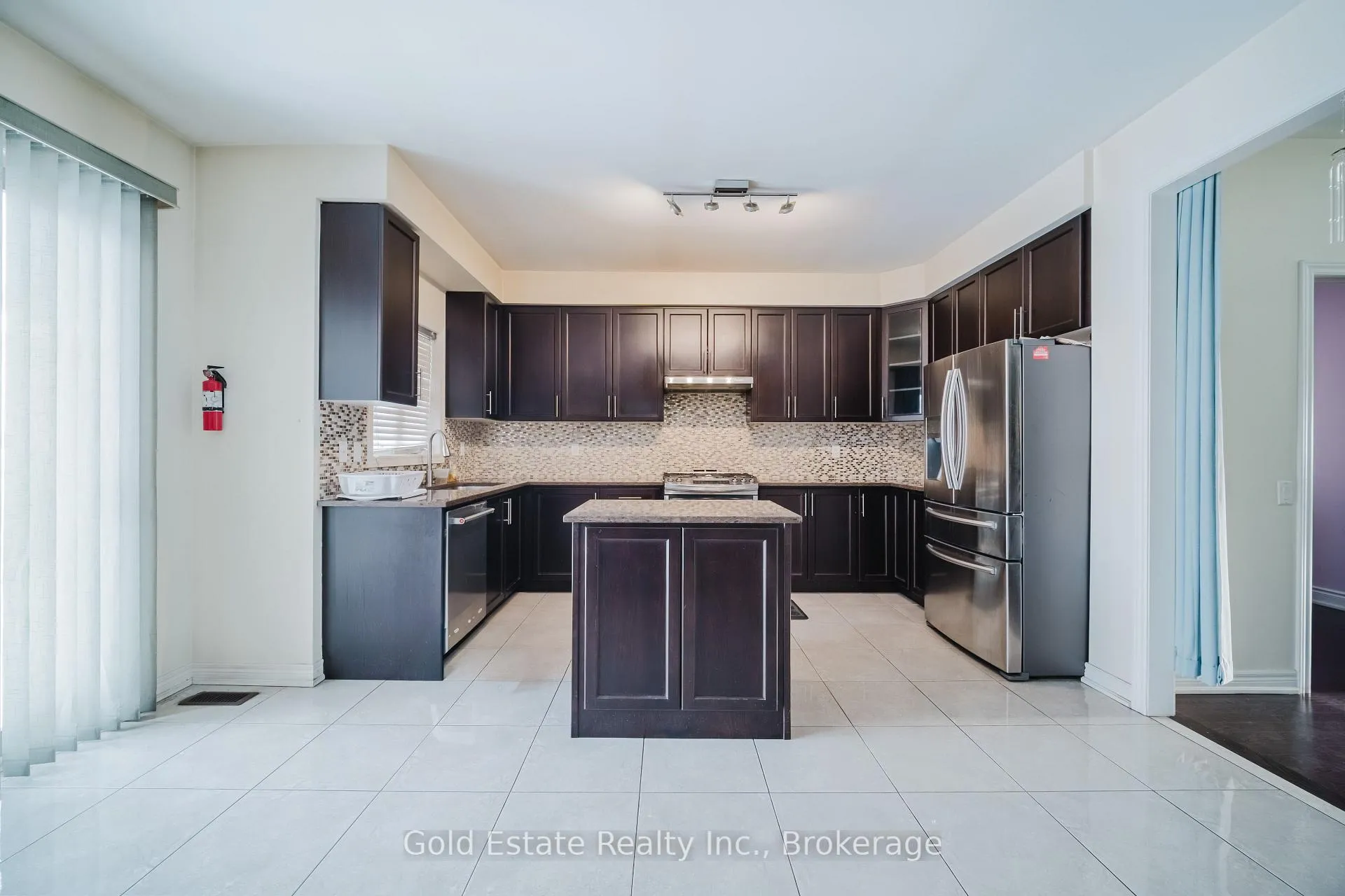 Photo 15 of 69 Blackberry Valley Crescent, Caledon, Rural Caledon — HOMEH