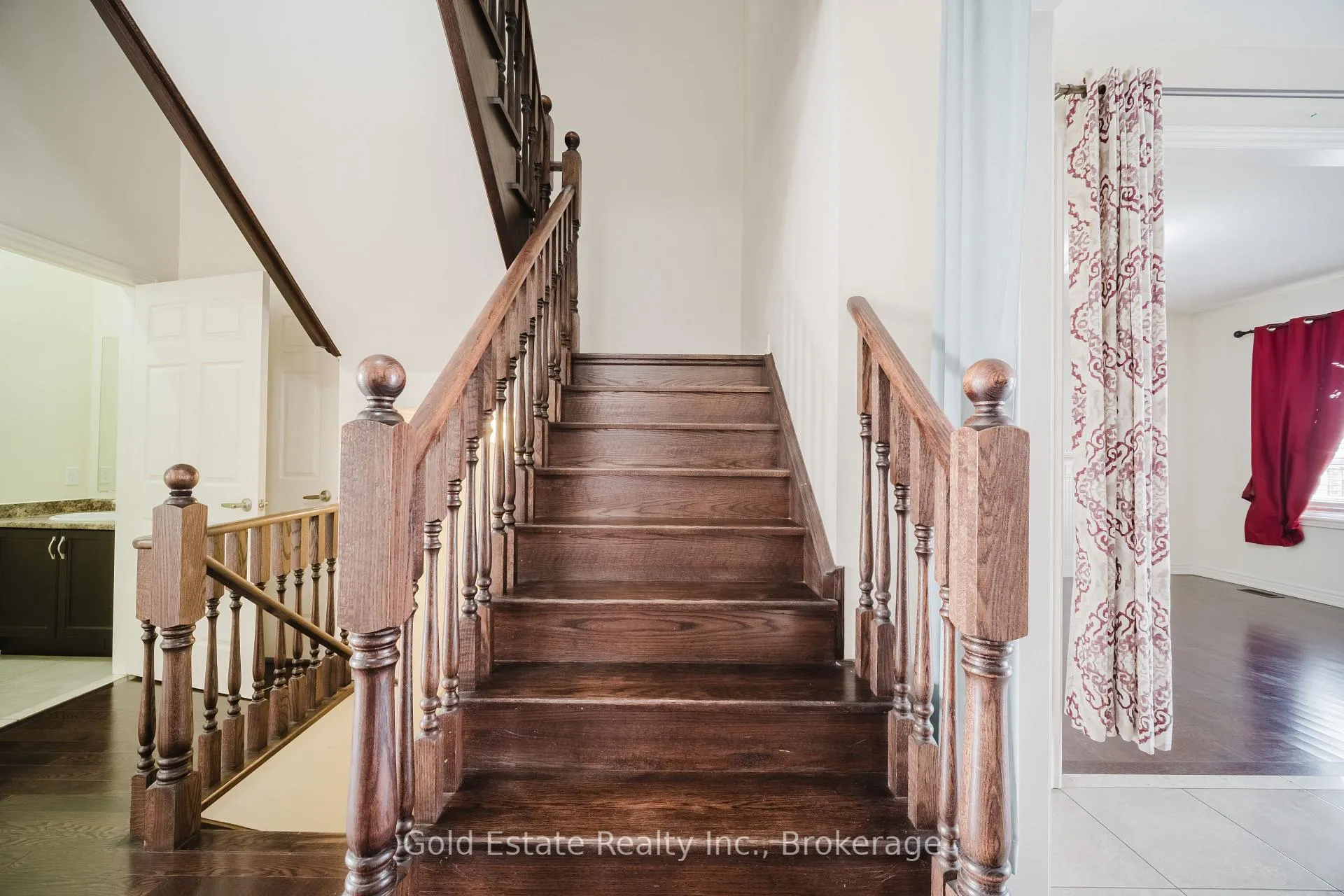 Photo 18 of 69 Blackberry Valley Crescent, Caledon, Rural Caledon — HOMEH