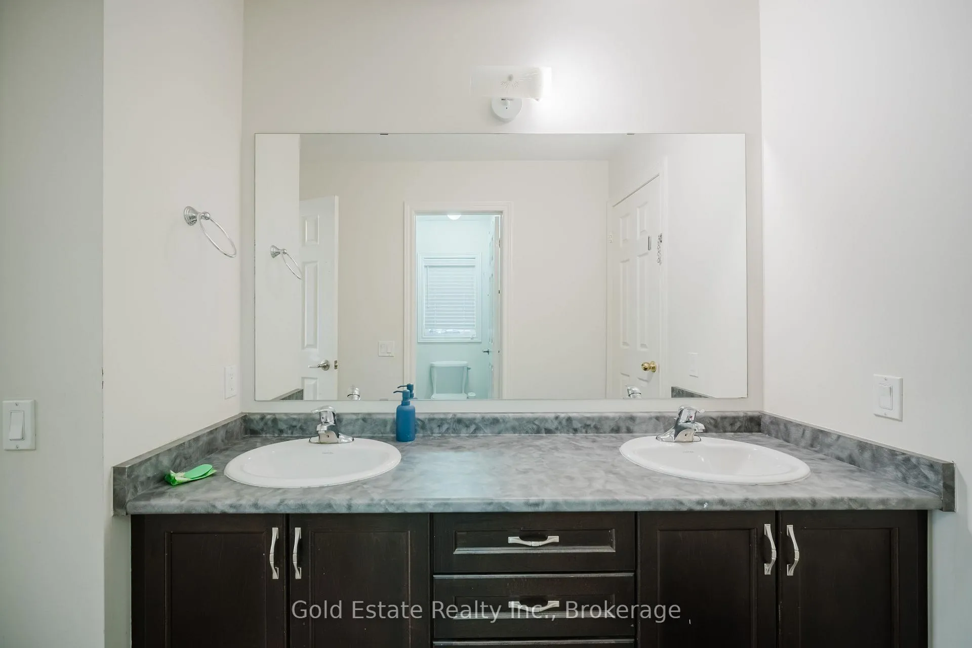 Photo 30 of 69 Blackberry Valley Crescent, Caledon, Rural Caledon — HOMEH