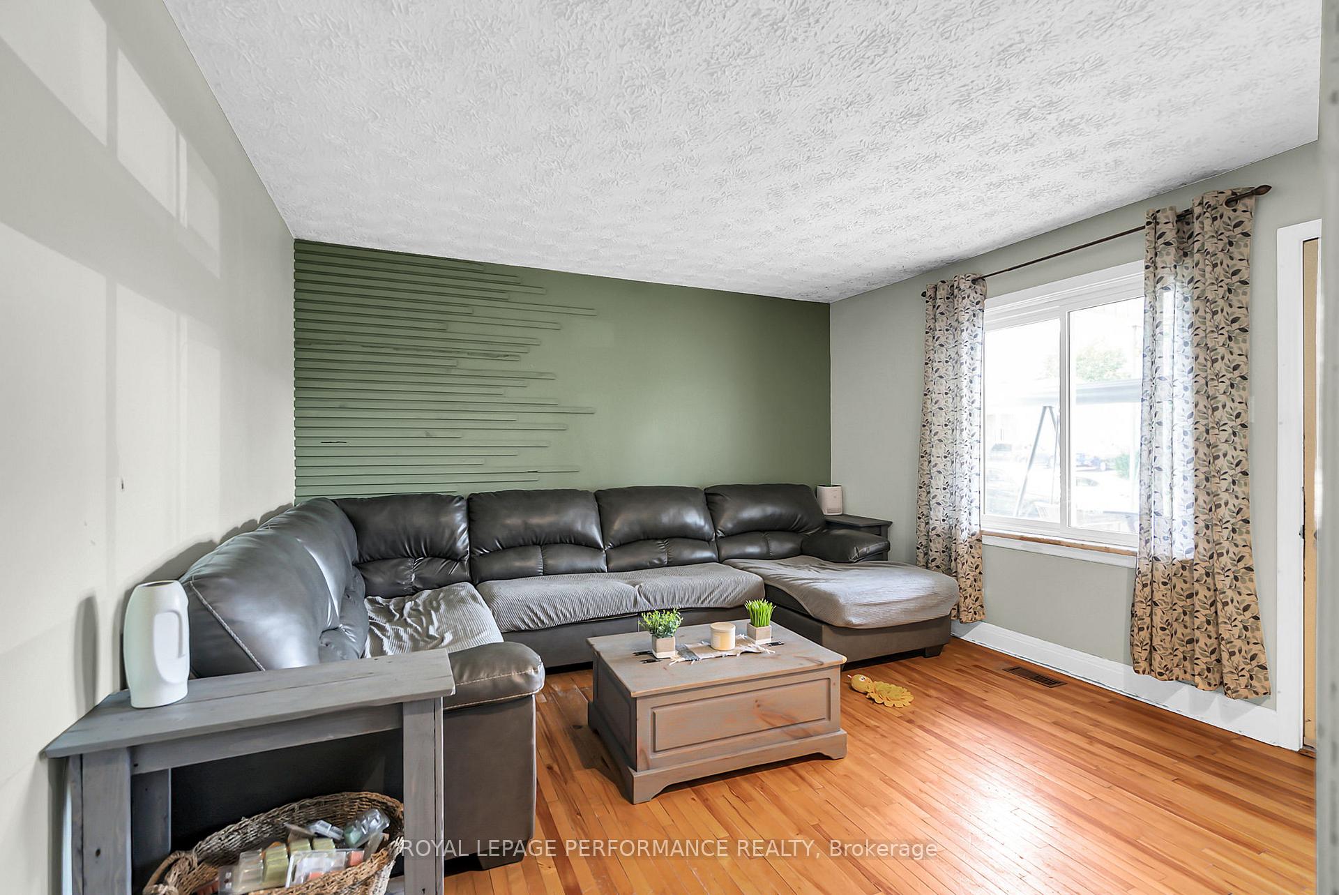 Photo 4 of 409 Belmont Street, Cornwall — HOMEH