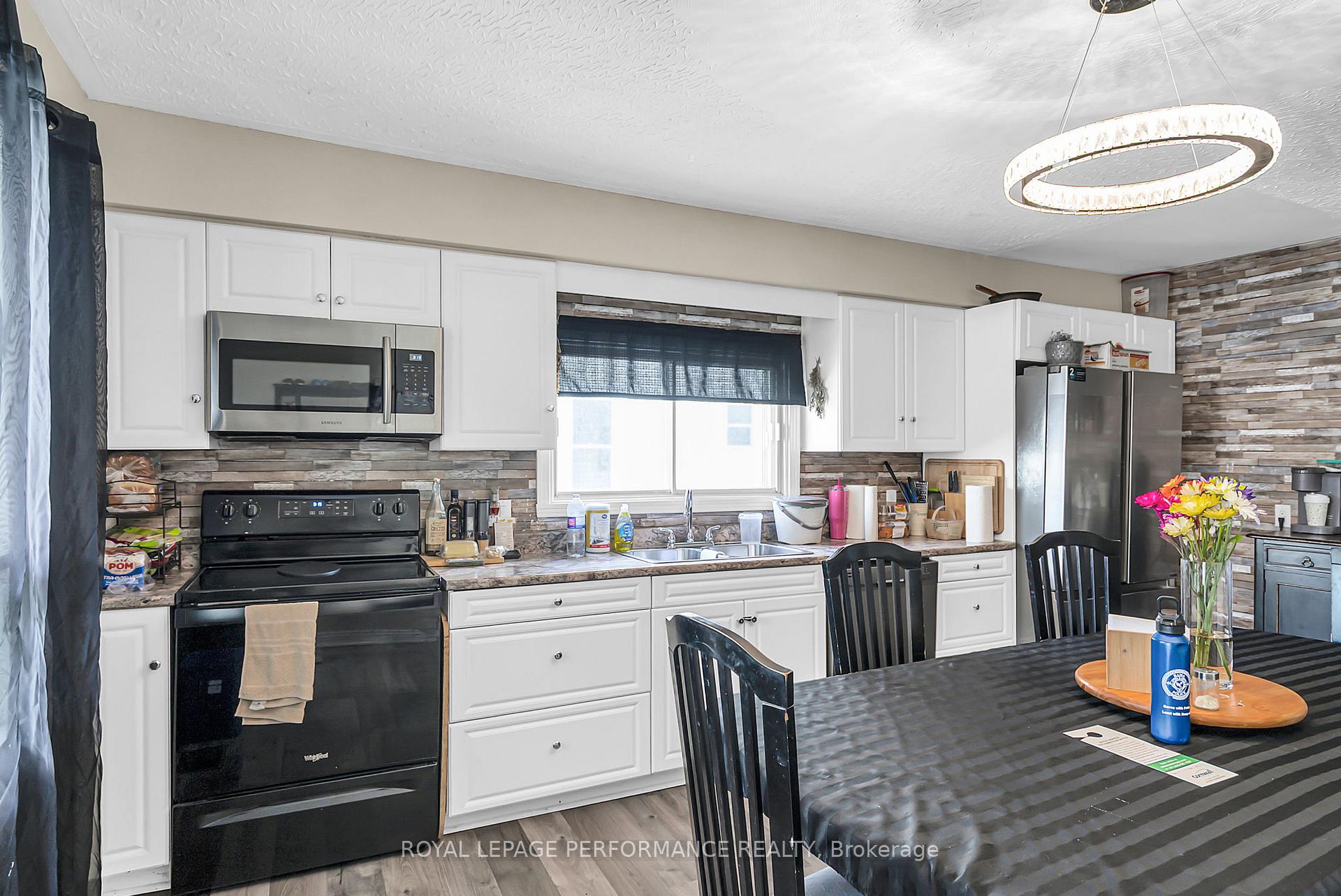 Photo 10 of 409 Belmont Street, Cornwall — HOMEH