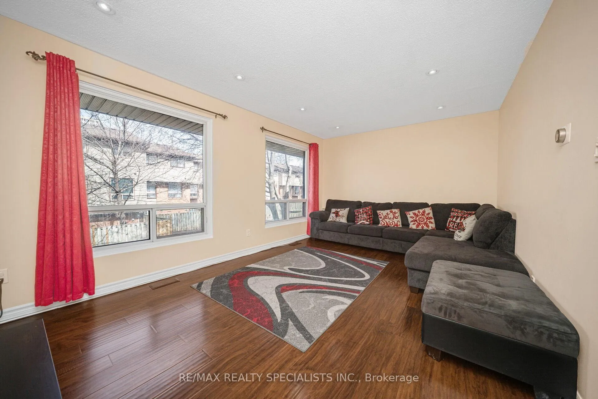 Photo 6 of 46 Carleton Place, Brampton, Bramalea West Industrial — HOMEH