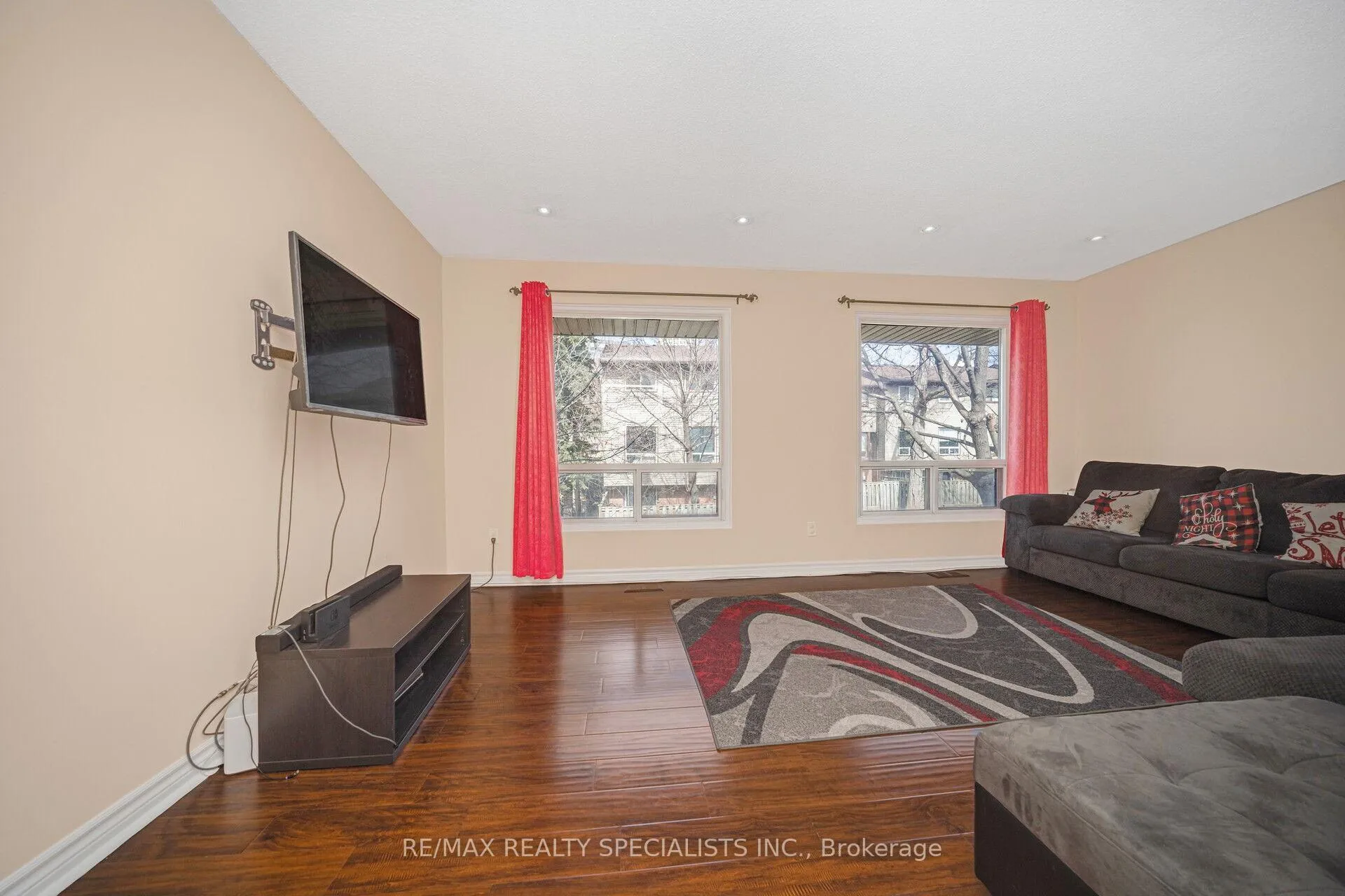 Photo 7 of 46 Carleton Place, Brampton, Bramalea West Industrial — HOMEH
