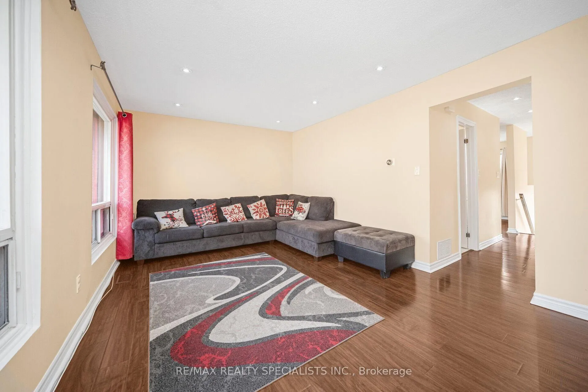 Photo 8 of 46 Carleton Place, Brampton, Bramalea West Industrial — HOMEH