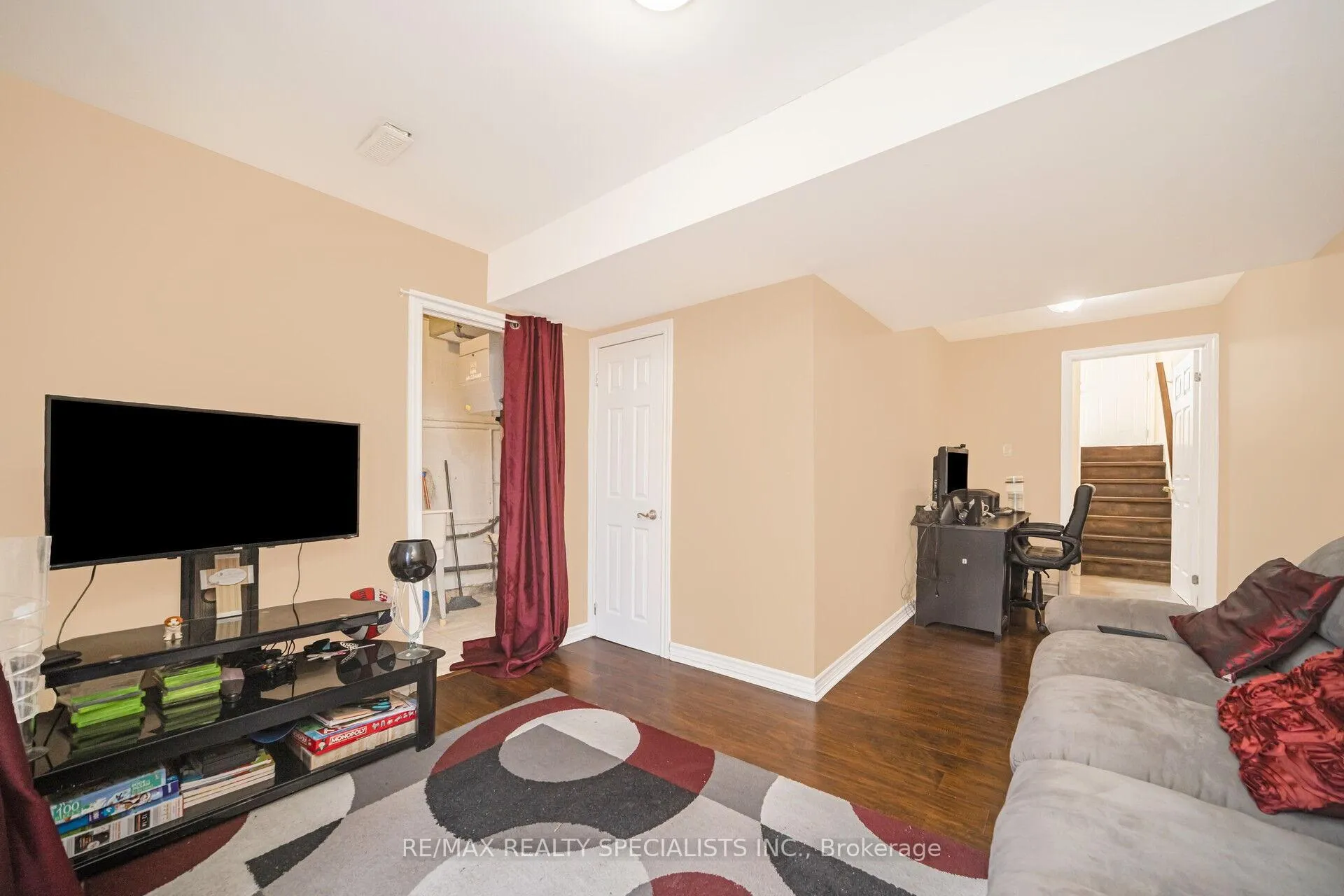 Photo 12 of 46 Carleton Place, Brampton, Bramalea West Industrial — HOMEH