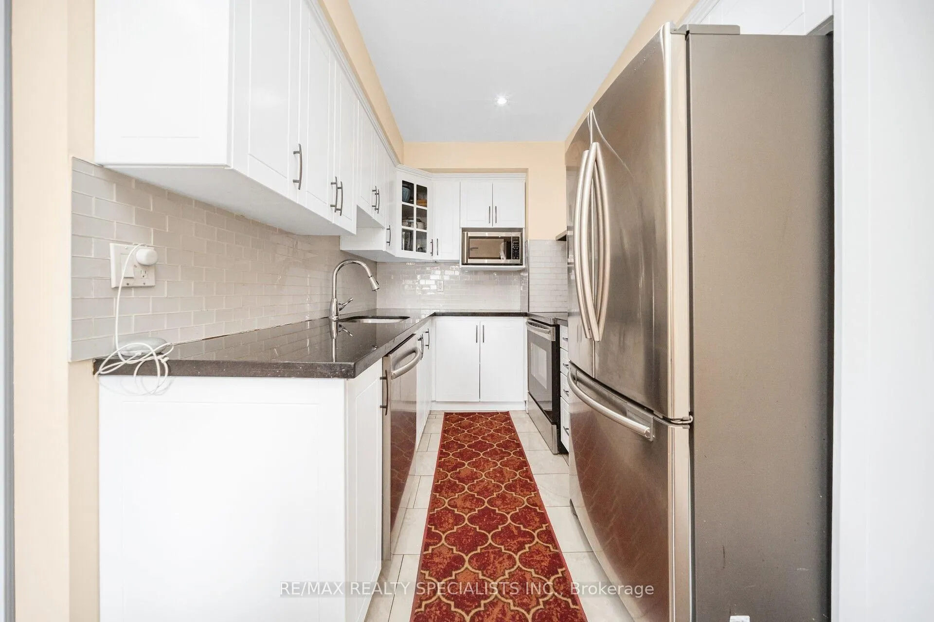 Photo 17 of 46 Carleton Place, Brampton, Bramalea West Industrial — HOMEH