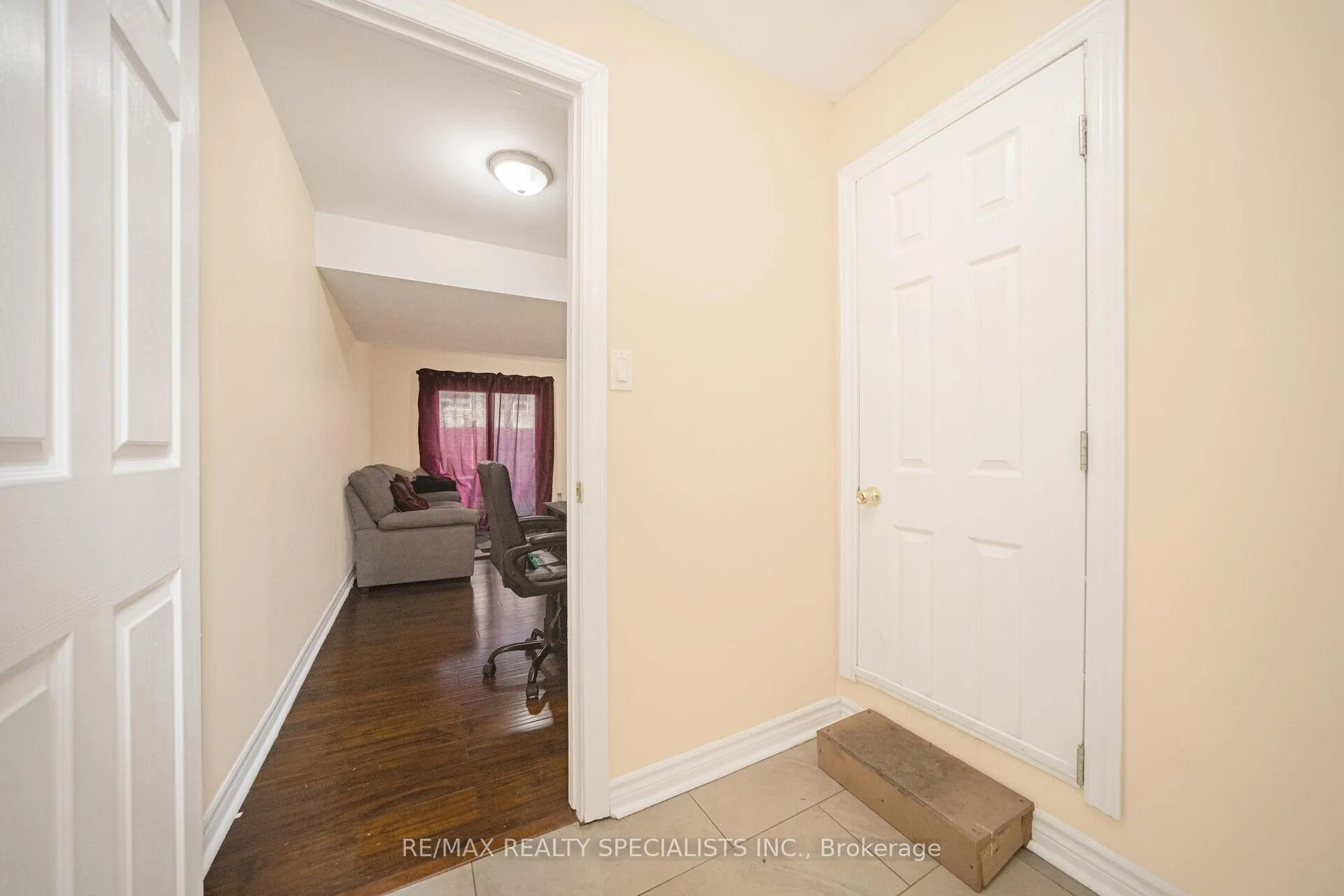 Photo 41 of 46 Carleton Place, Brampton, Bramalea West Industrial — HOMEH