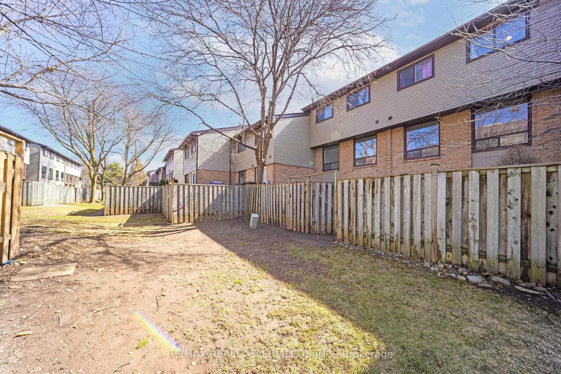 Photo 45 of 46 Carleton Place, Brampton, Bramalea West Industrial — HOMEH