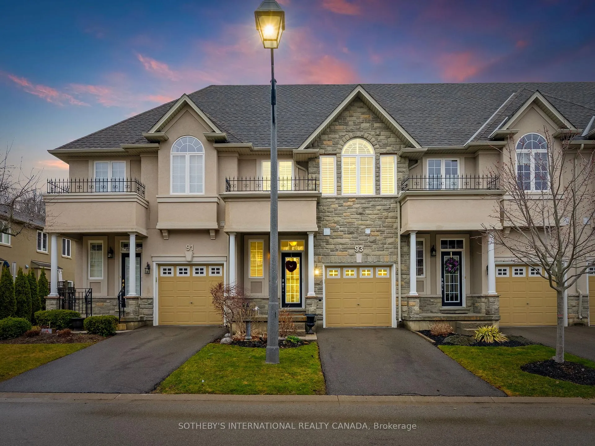 Photo 1 of 93 Forest Valley Crescent, Hamilton, Dundas — HOMEH