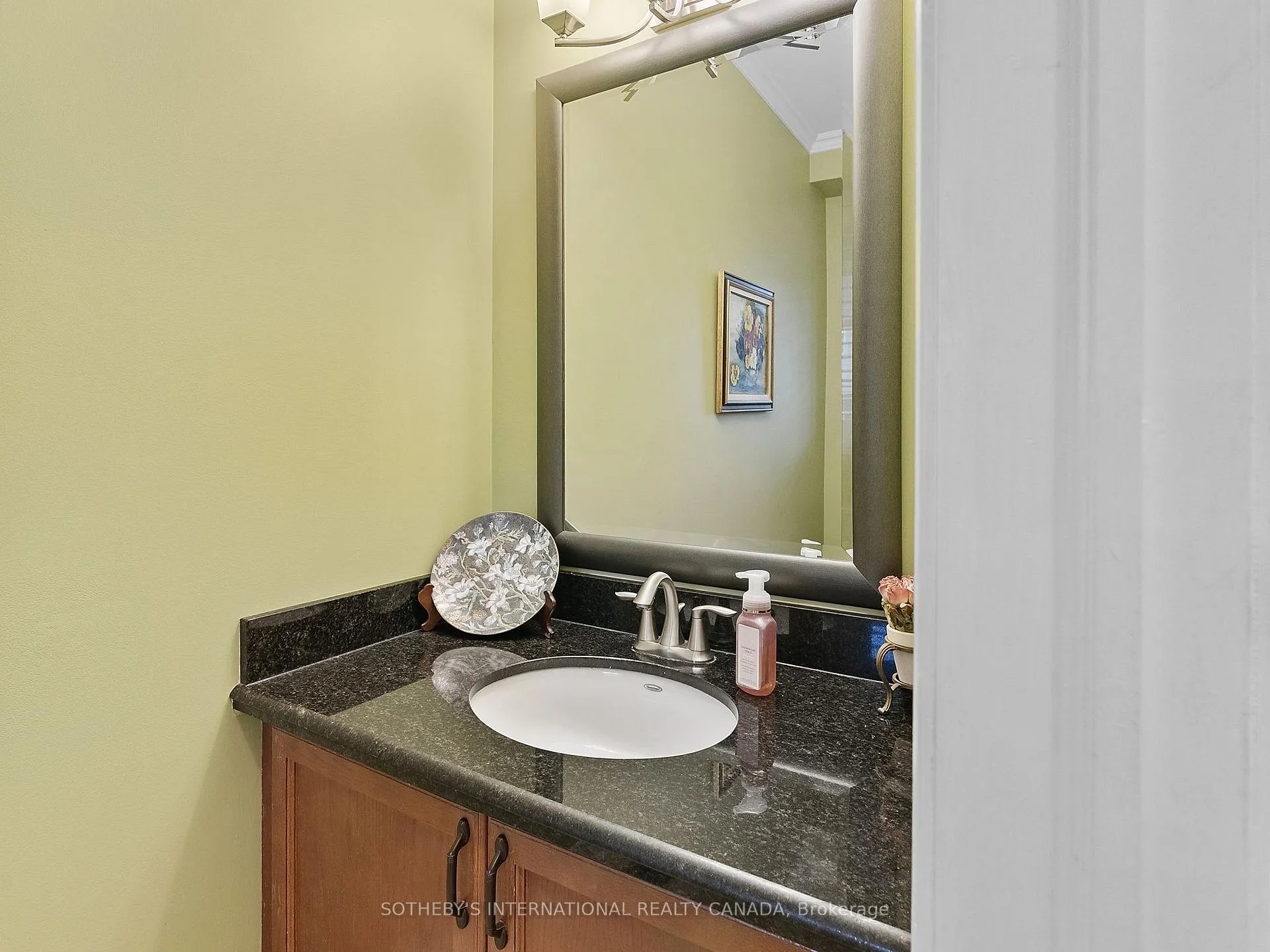 Photo 14 of 93 Forest Valley Crescent, Hamilton, Dundas — HOMEH