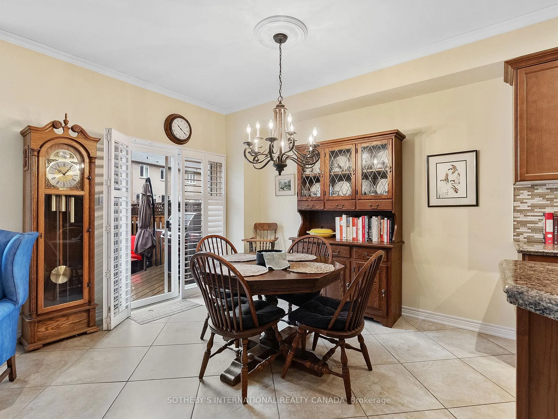 Photo 20 of 93 Forest Valley Crescent, Hamilton, Dundas — HOMEH
