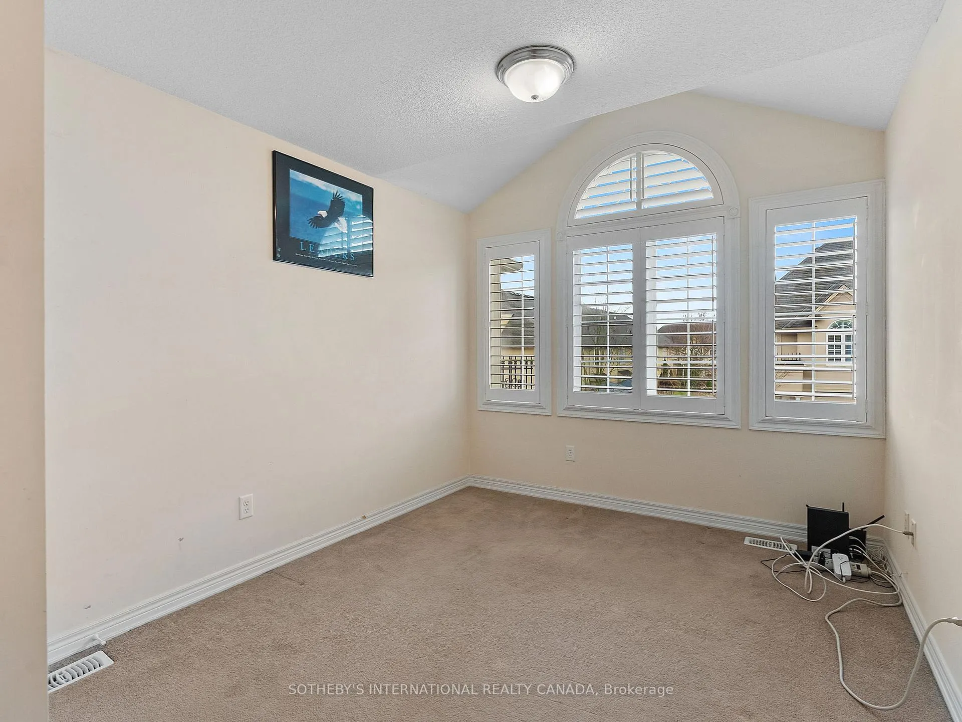 Photo 37 of 93 Forest Valley Crescent, Hamilton, Dundas — HOMEH