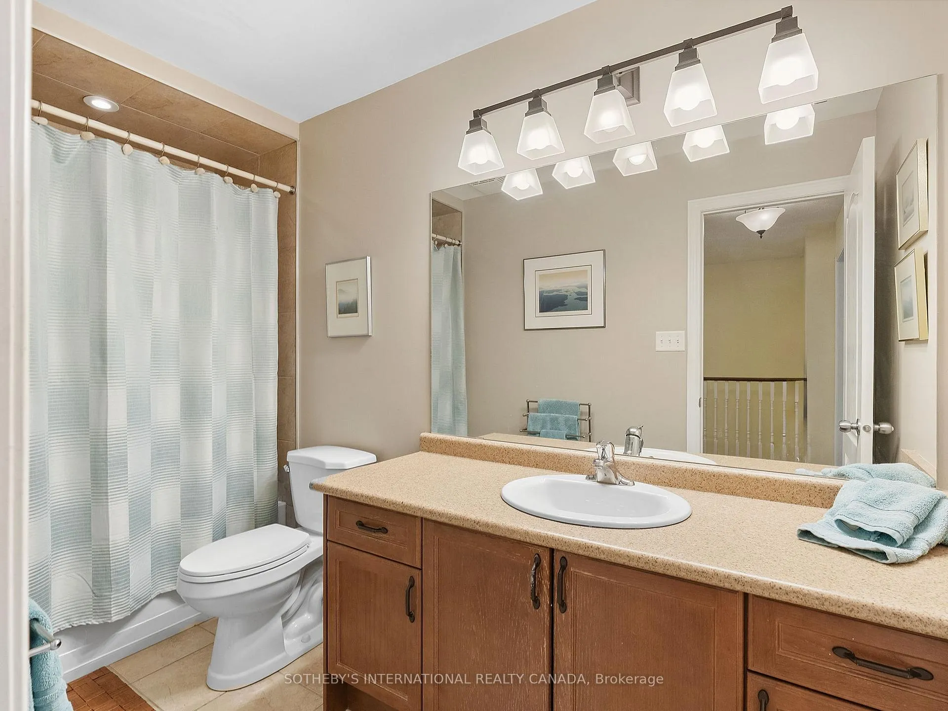 Photo 39 of 93 Forest Valley Crescent, Hamilton, Dundas — HOMEH