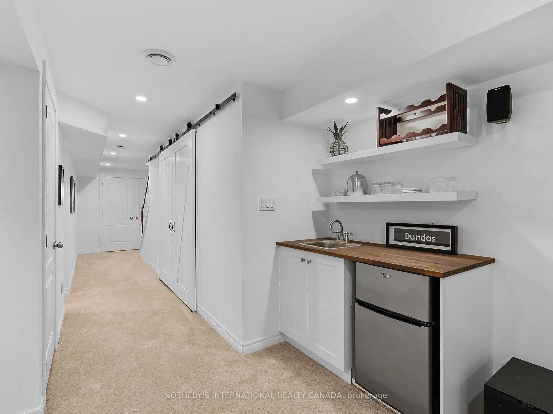 Photo 43 of 93 Forest Valley Crescent, Hamilton, Dundas — HOMEH