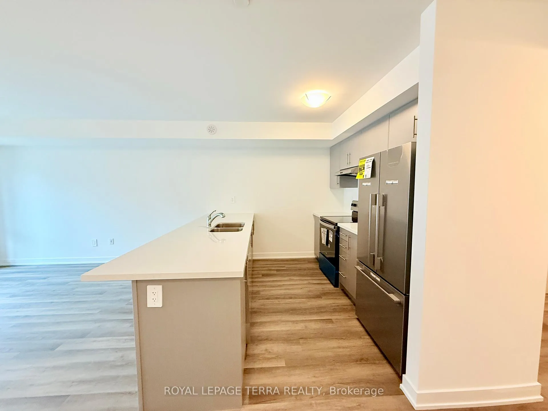 Photo 10 of Unit 3, 35 Romilly Avenue, Brampton, Northwest Brampton — HOMEH