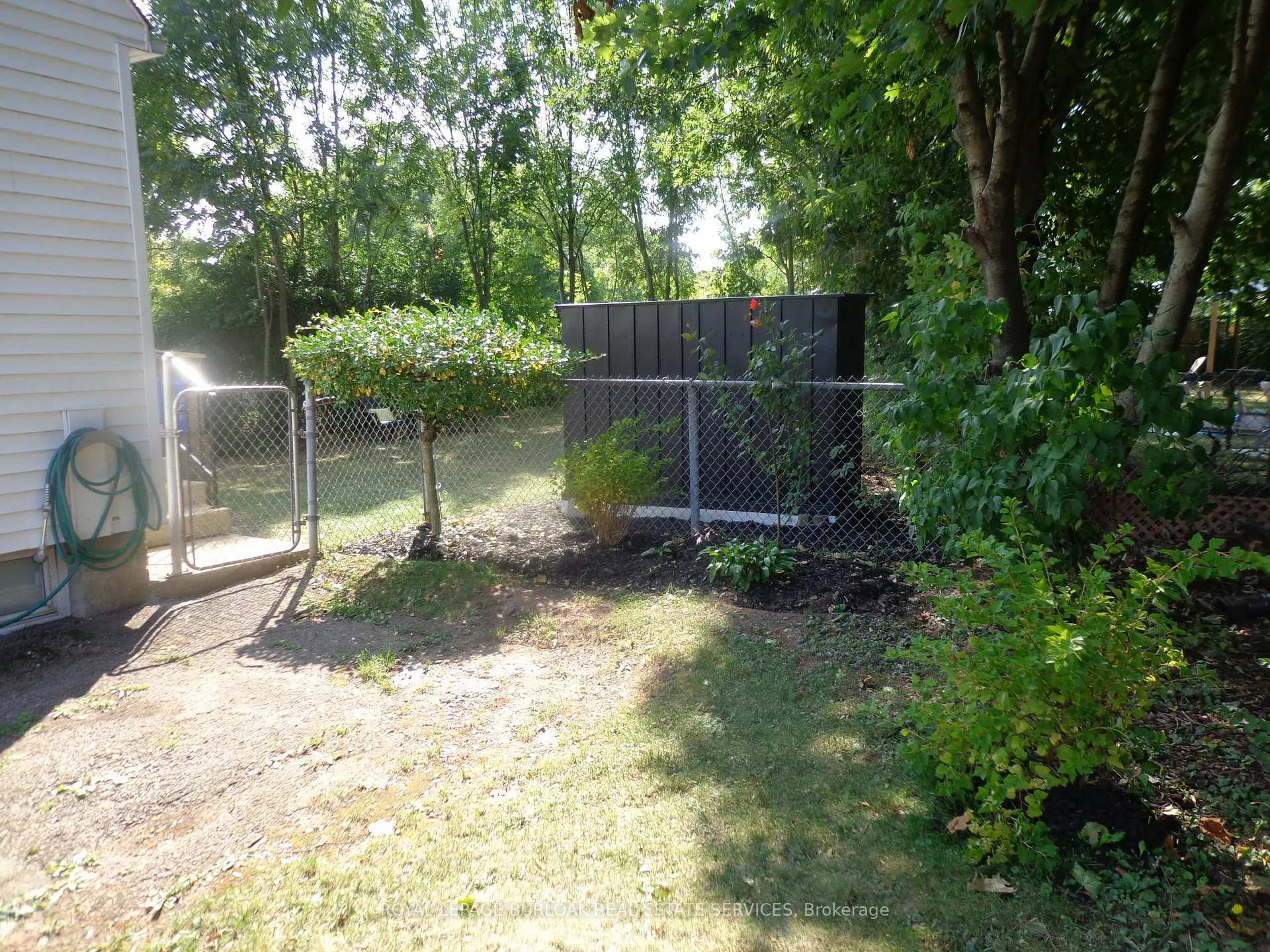 Photo 10 of 32 Grimsby Avenue, Hamilton, McQuesten — HOMEH