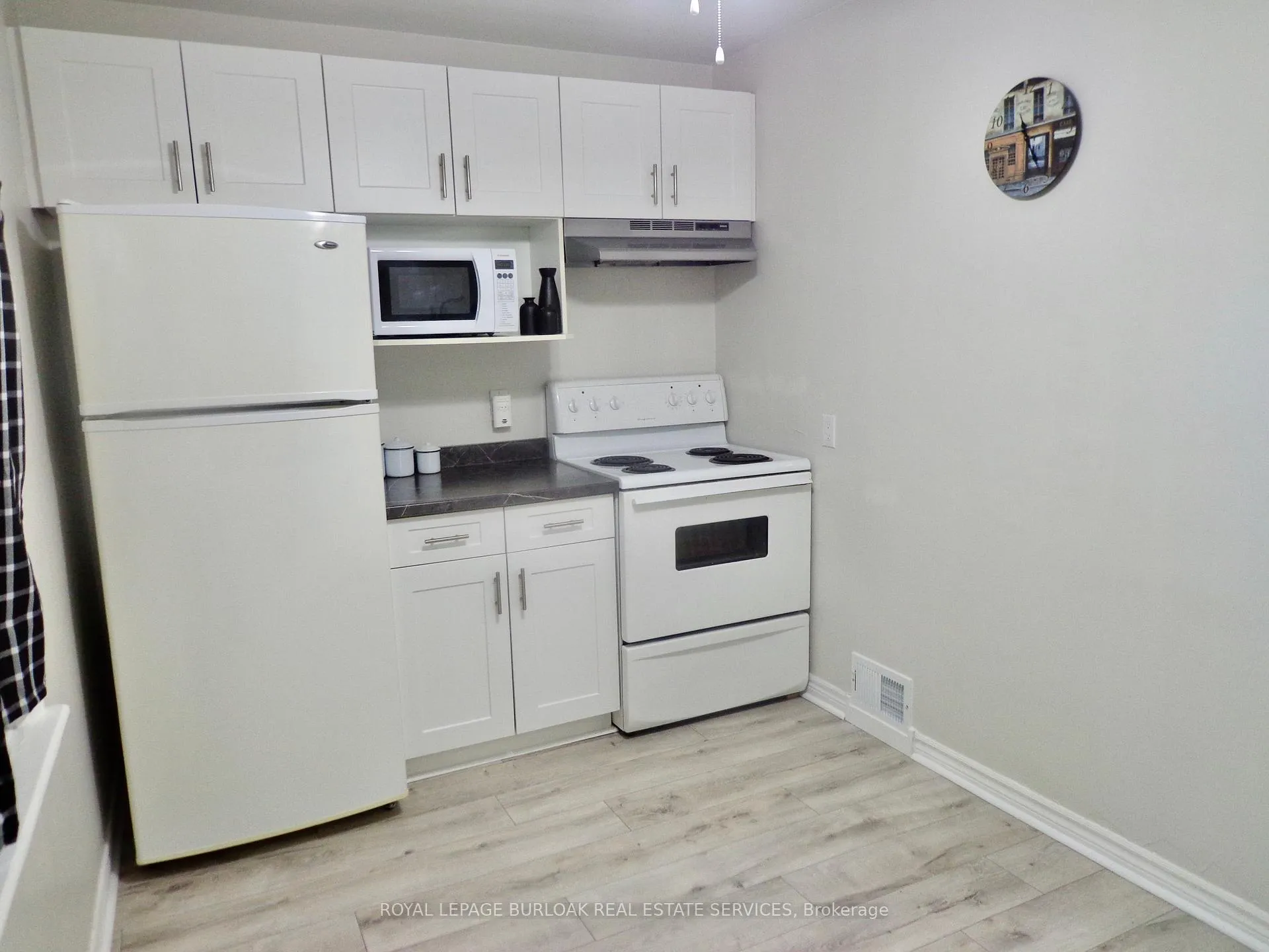 Photo 20 of 32 Grimsby Avenue, Hamilton, McQuesten — HOMEH