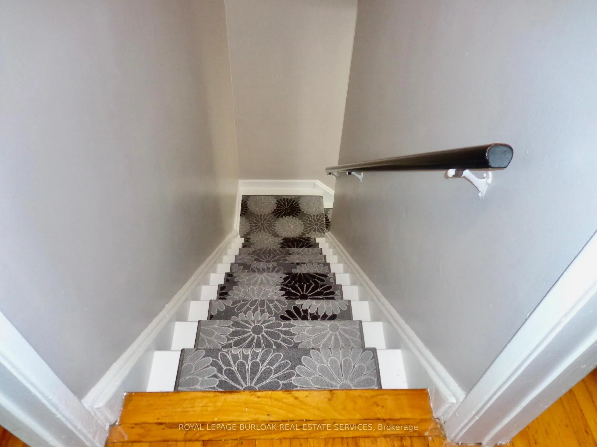 Photo 31 of 32 Grimsby Avenue, Hamilton, McQuesten — HOMEH
