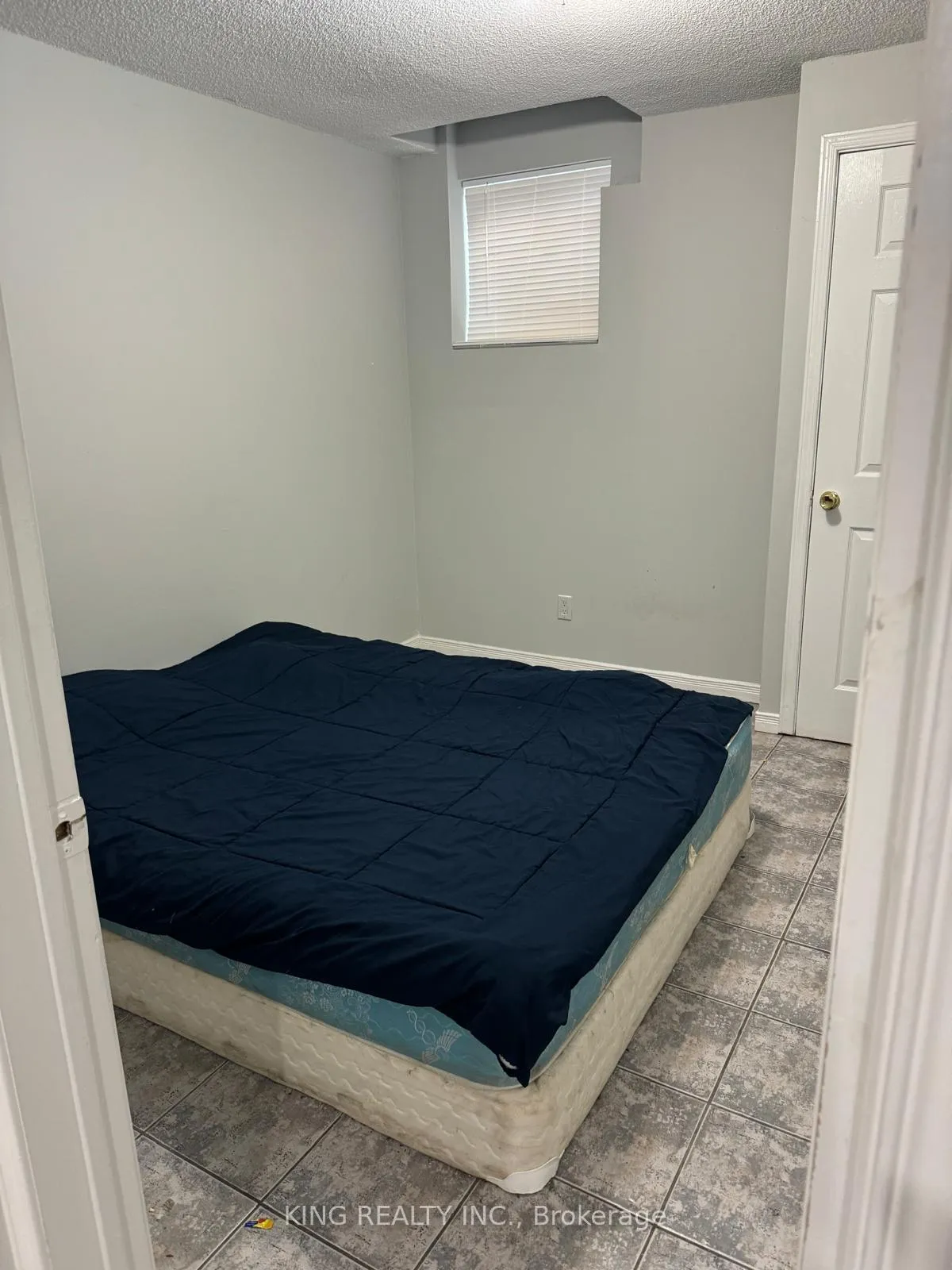 Photo 4 of 55 Black Oak Drive, Brampton, Sandringham-Wellington — HOMEH