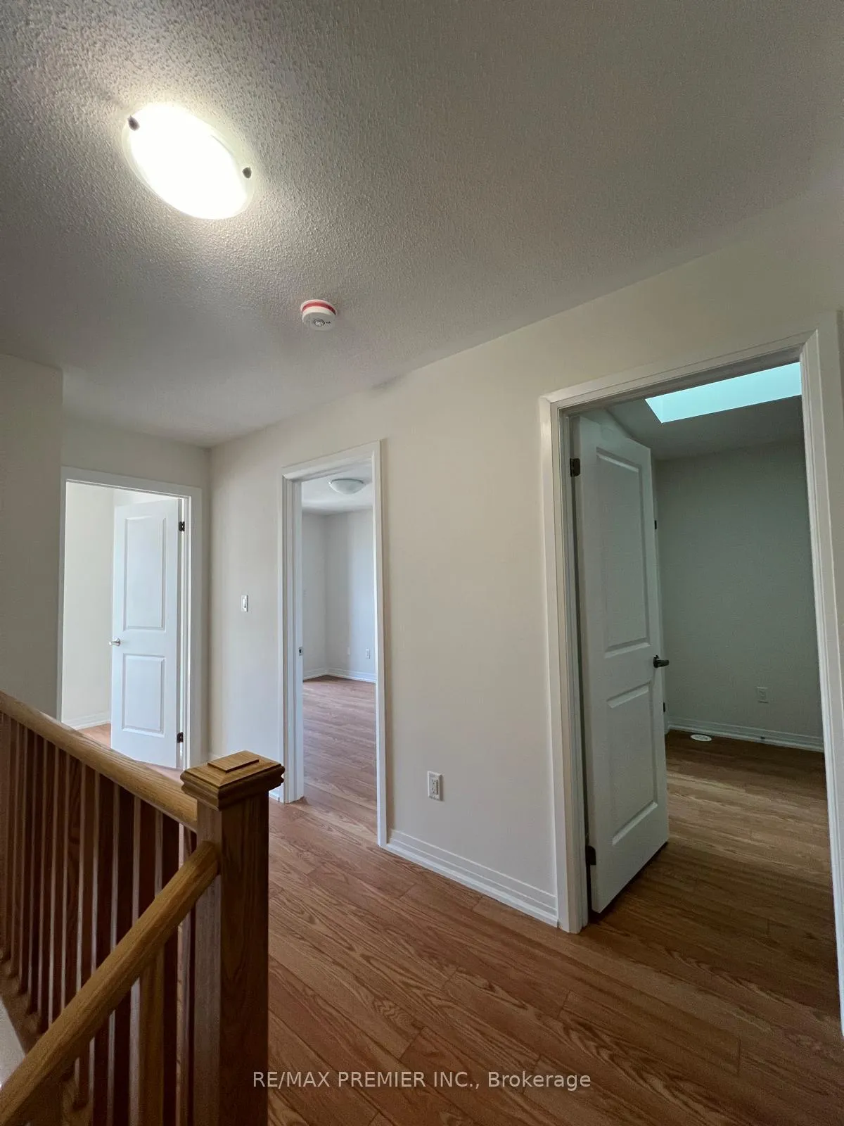Photo 11 of 25 Bluebird Lane, Barrie, Painswick South — HOMEH