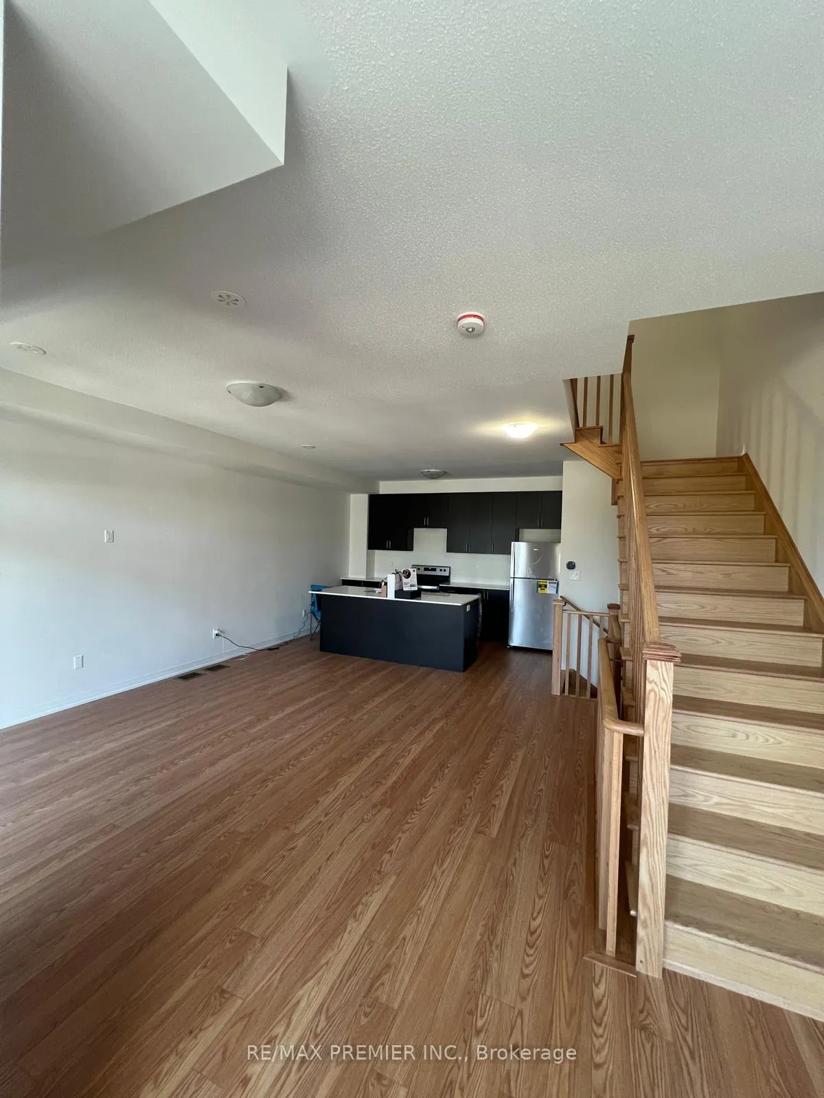 Photo 14 of 25 Bluebird Lane, Barrie, Painswick South — HOMEH