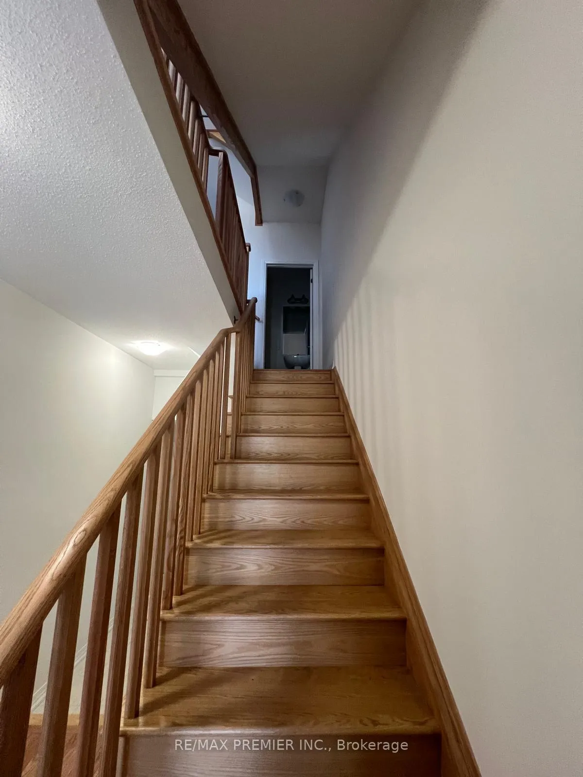 Photo 16 of 25 Bluebird Lane, Barrie, Painswick South — HOMEH