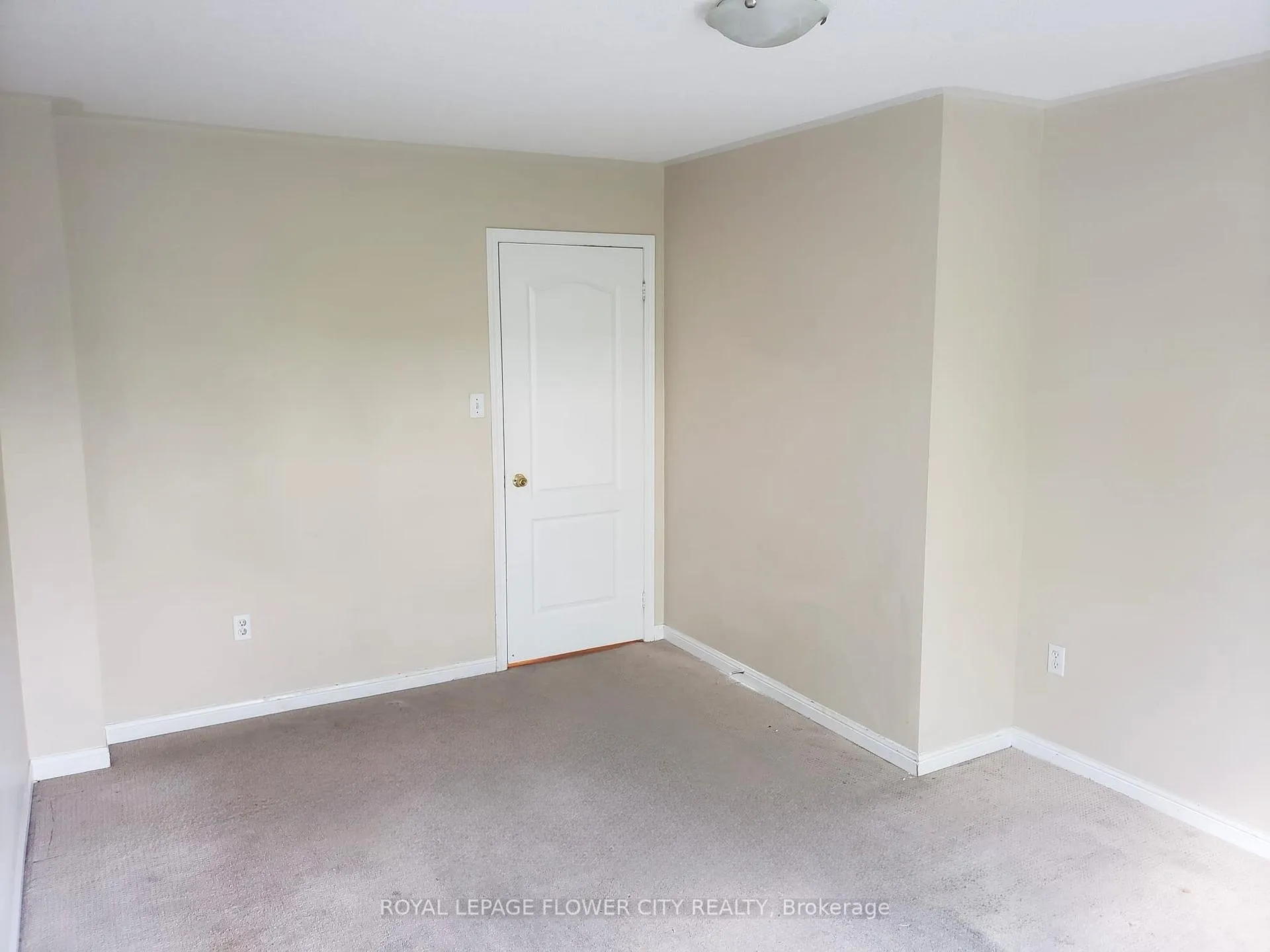 Photo 12 of 74 Tianalee Crescent, Brampton, Fletcher's Meadow — HOMEH