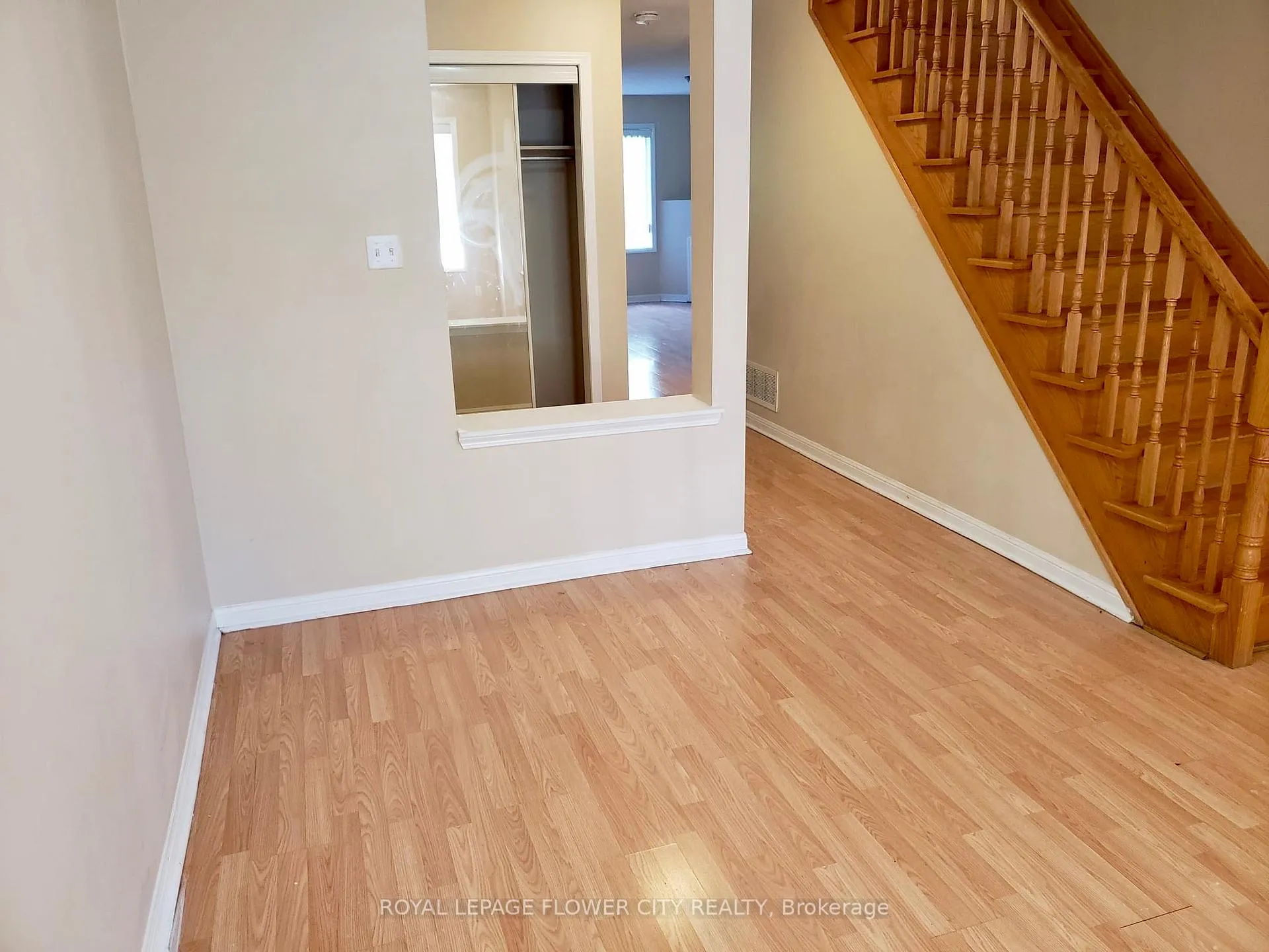 Photo 13 of 74 Tianalee Crescent, Brampton, Fletcher's Meadow — HOMEH