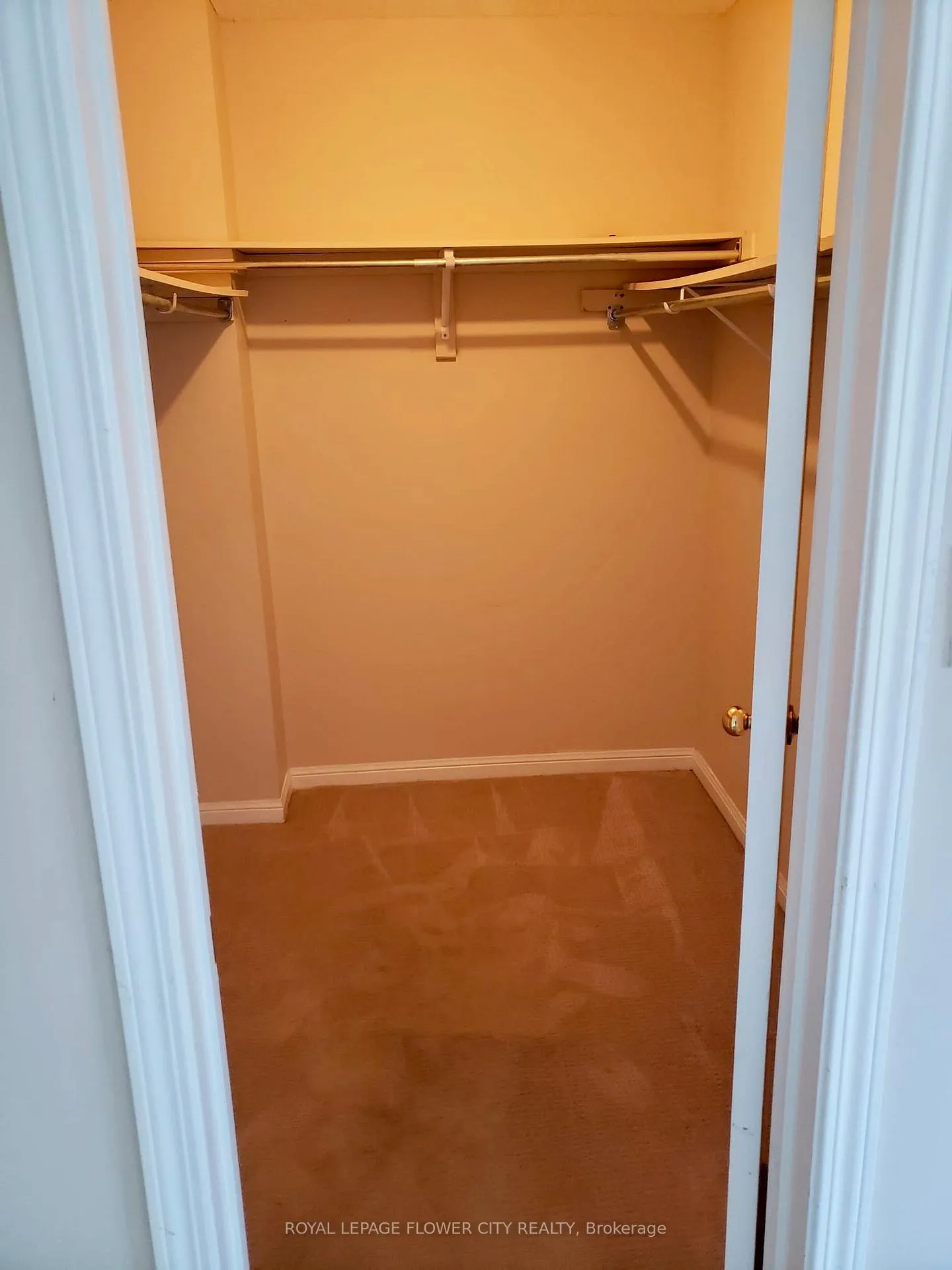 Photo 19 of 74 Tianalee Crescent, Brampton, Fletcher's Meadow — HOMEH