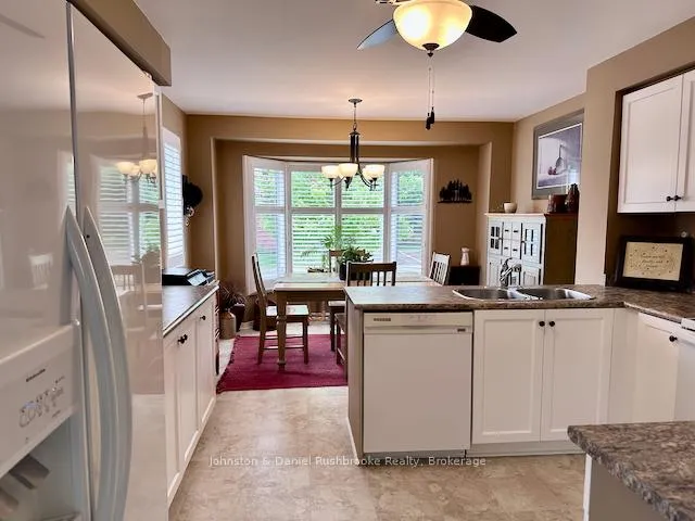 Photo 4 of 18 Shoreline Drive, Bracebridge, Macaulay — HOMEH