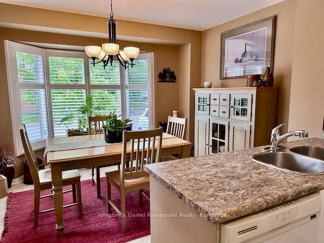 Photo 6 of 18 Shoreline Drive, Bracebridge, Macaulay — HOMEH
