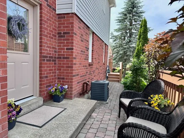 Photo 34 of 18 Shoreline Drive, Bracebridge, Macaulay — HOMEH