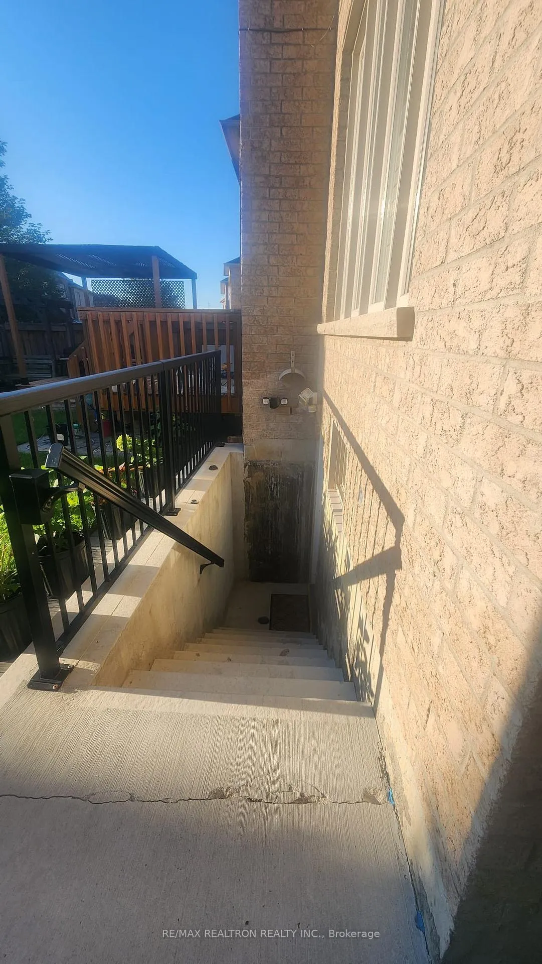 Photo 2 of 83 Stannardville Drive, Ajax, Northeast Ajax — HOMEH