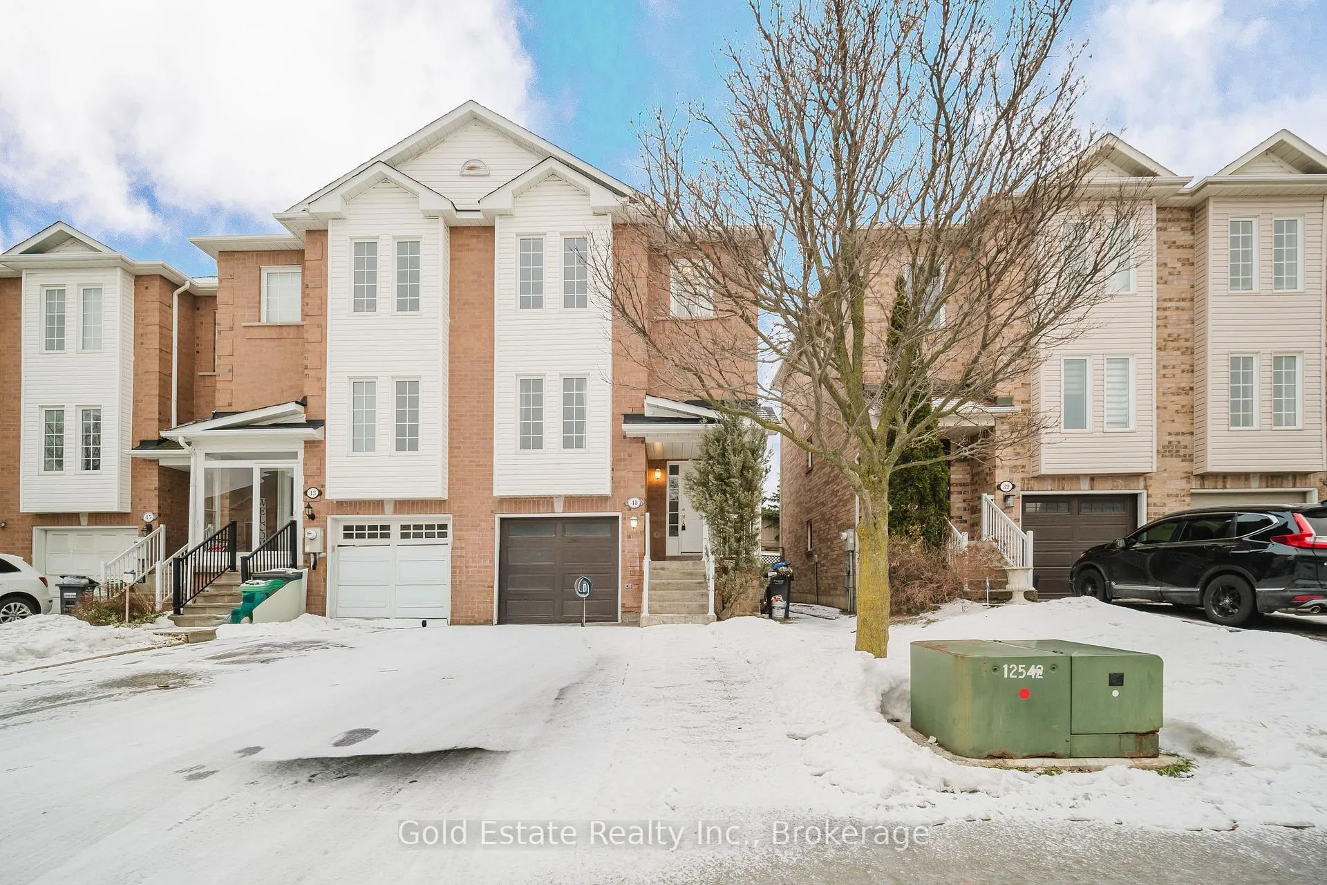 Front of 41 Wilmont Court