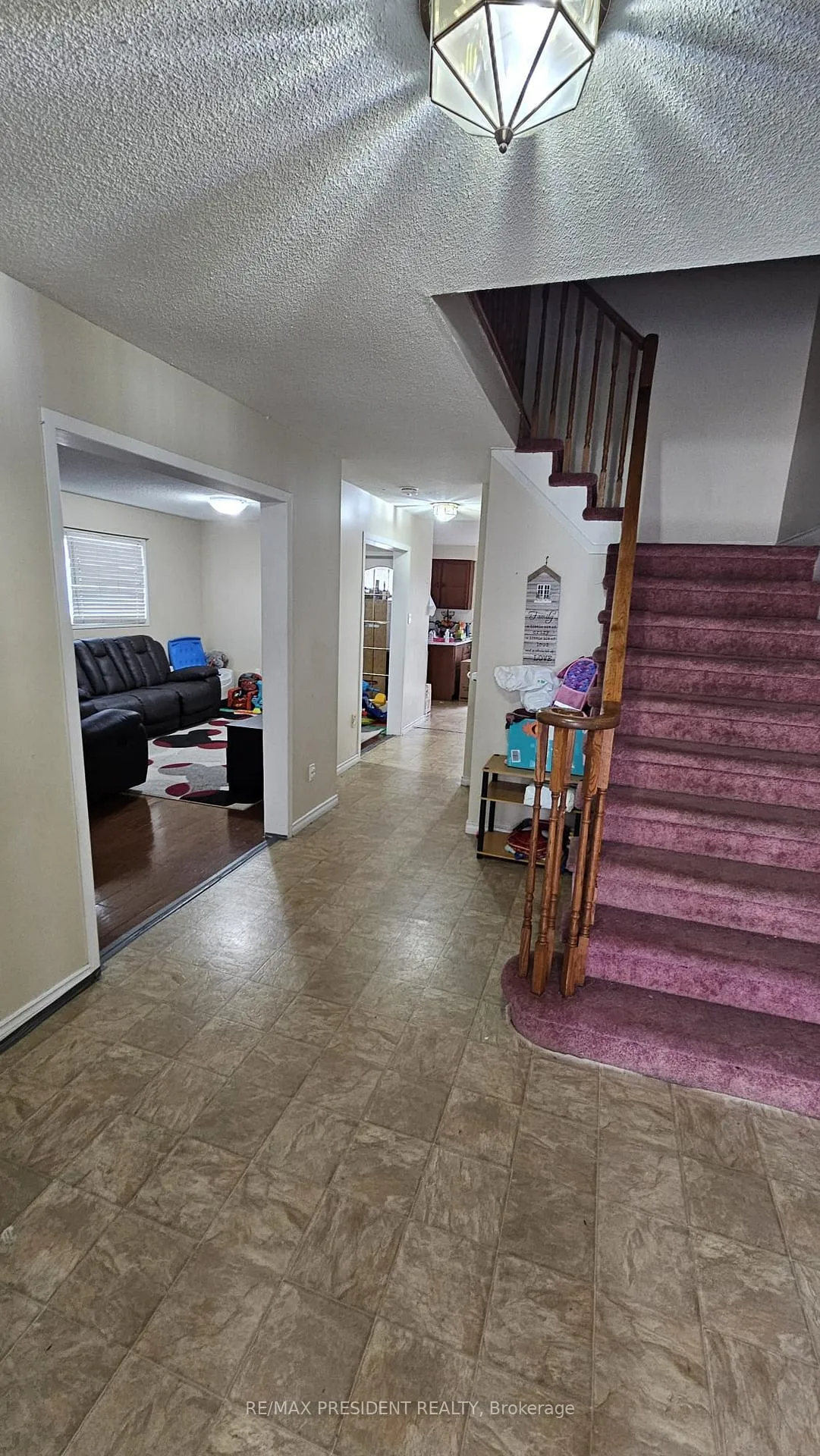 Photo 9 of 1 Shenstone Avenue, Brampton, Heart Lake West — HOMEH