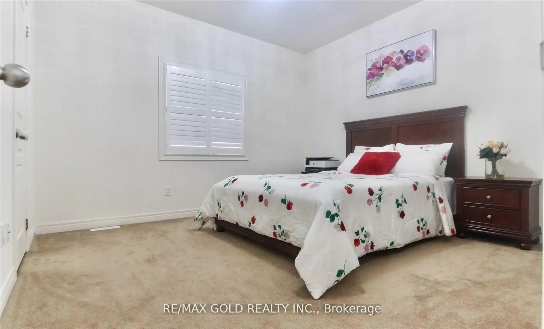 Photo 10 of 21 Humberstone Crescent, Brampton, Northwest Brampton — HOMEH