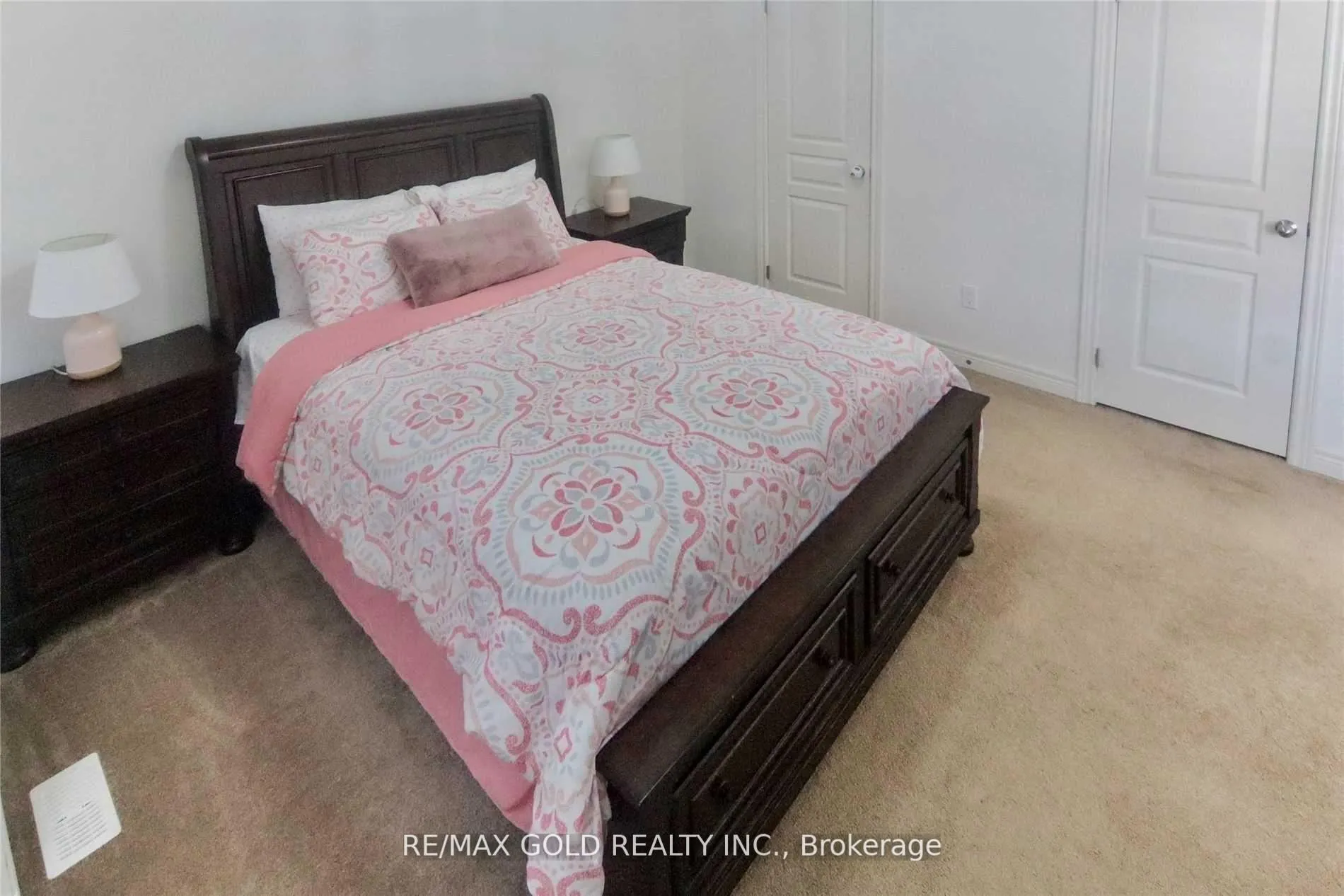 Photo 12 of 21 Humberstone Crescent, Brampton, Northwest Brampton — HOMEH