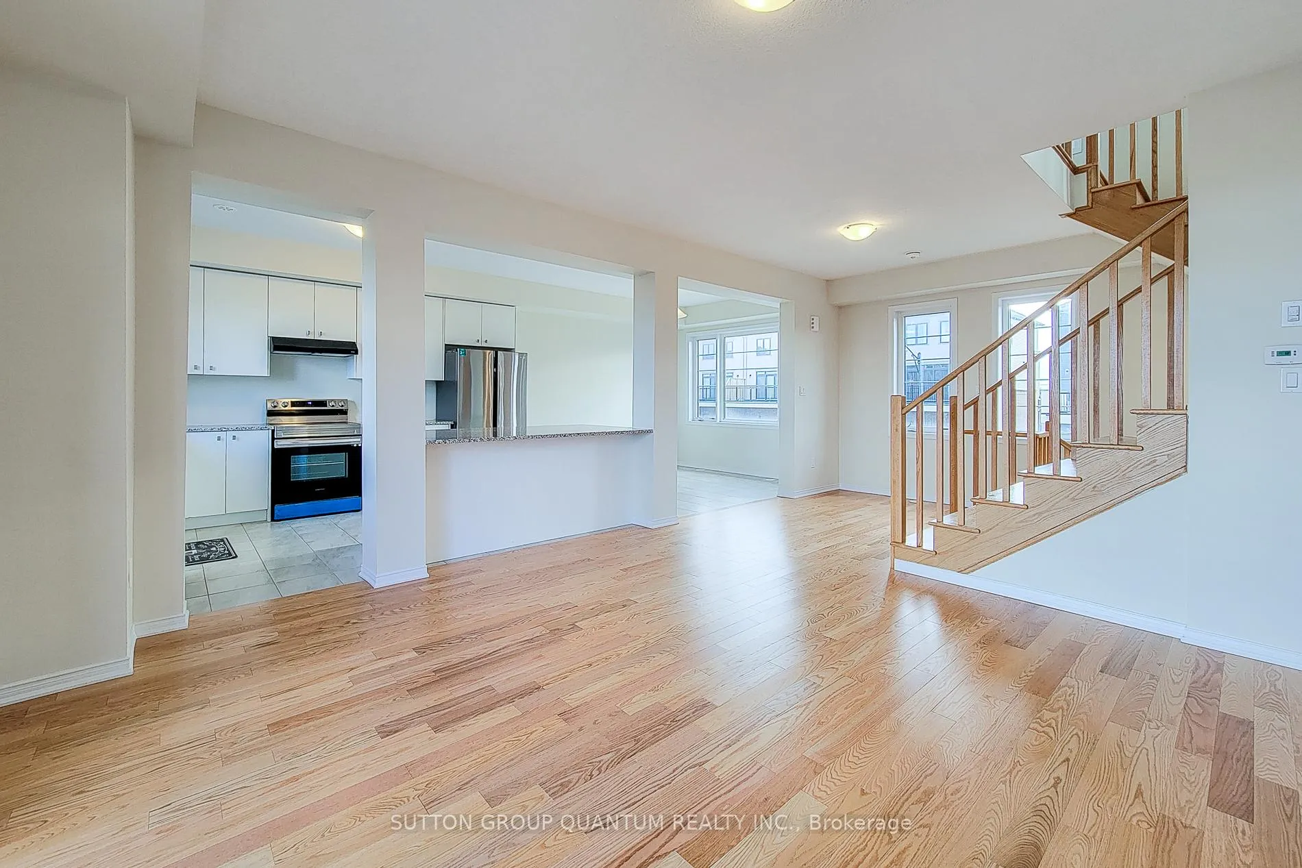 Photo 10 of 21 Utter Place, Hamilton, Stoney Creek — HOMEH