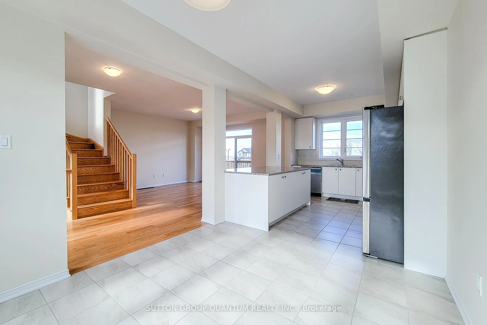 Photo 12 of 21 Utter Place, Hamilton, Stoney Creek — HOMEH