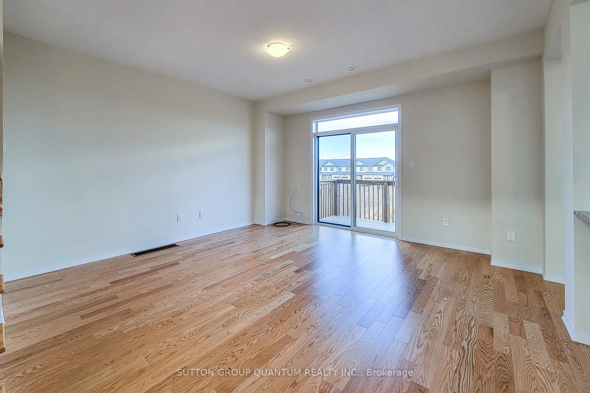 Photo 18 of 21 Utter Place, Hamilton, Stoney Creek — HOMEH