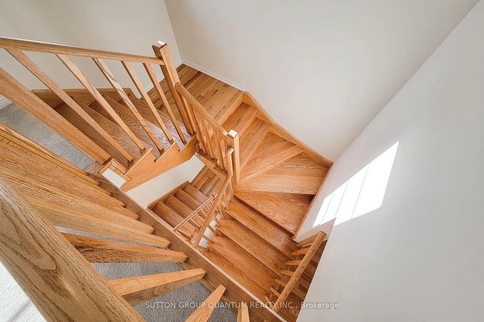 Photo 36 of 21 Utter Place, Hamilton, Stoney Creek — HOMEH