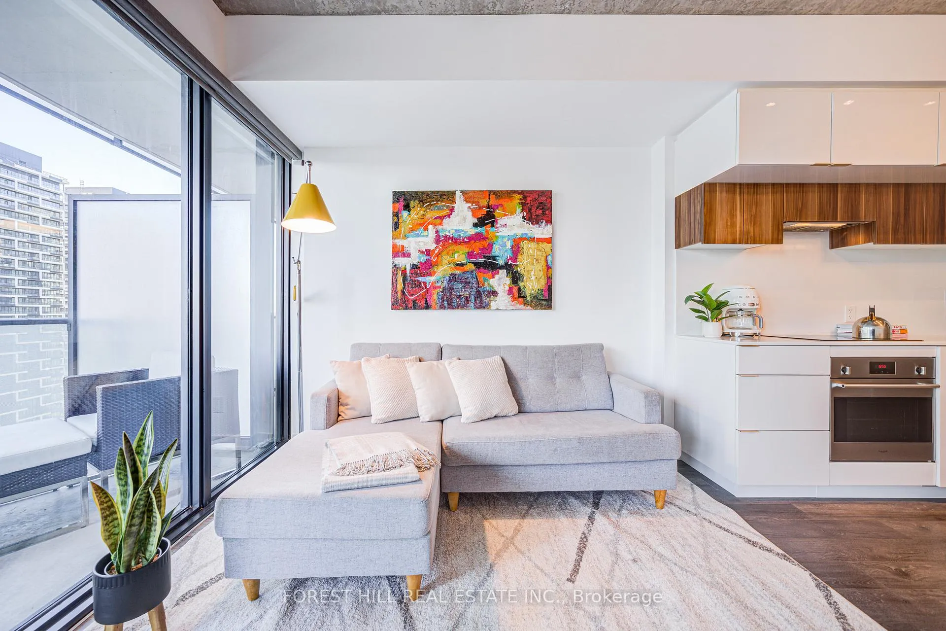 Photo 2 of Unit 2501, 185 Roehampton Avenue, Toronto, Mount Pleasant West — HOMEH