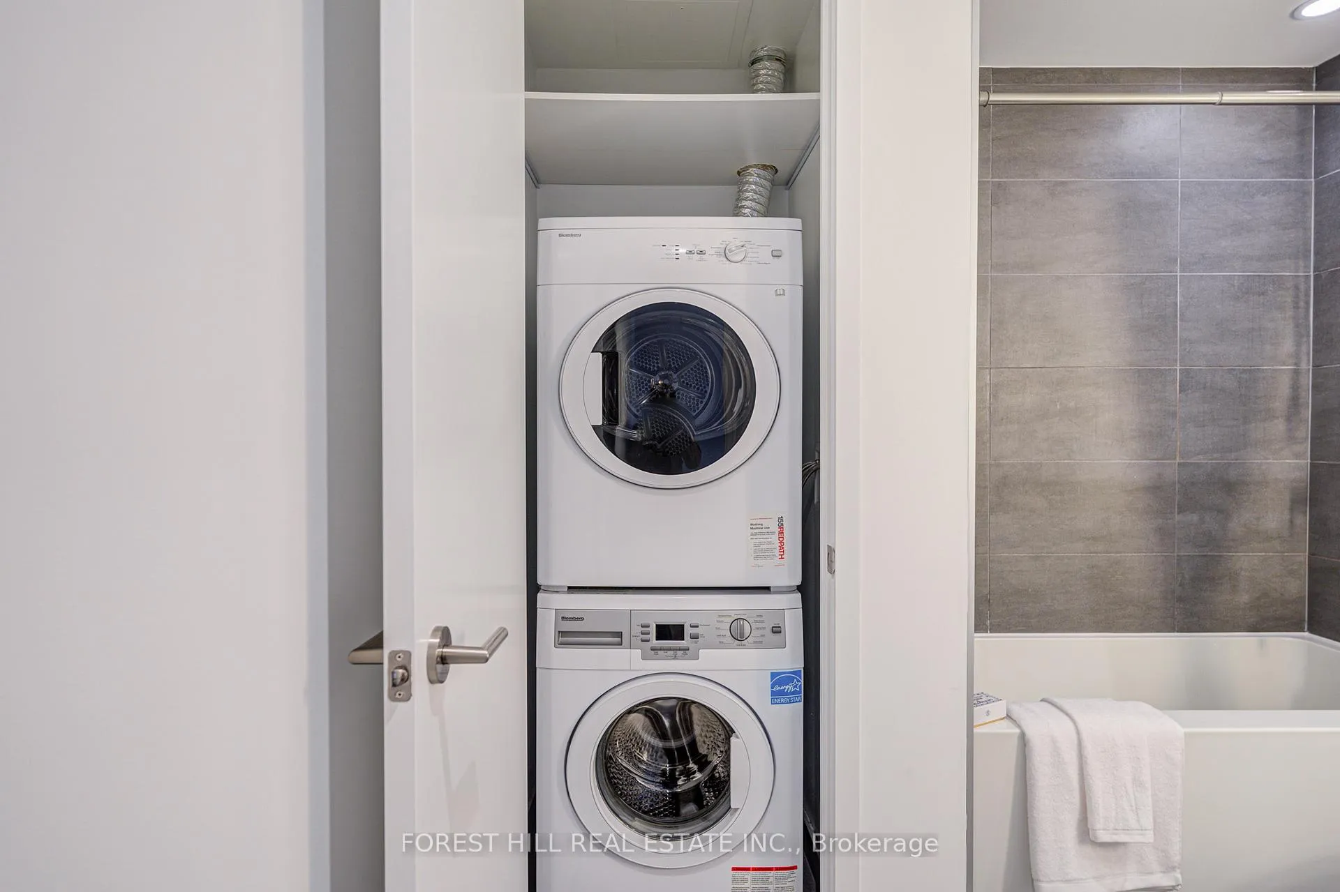 Photo 13 of Unit 2501, 185 Roehampton Avenue, Toronto, Mount Pleasant West — HOMEH