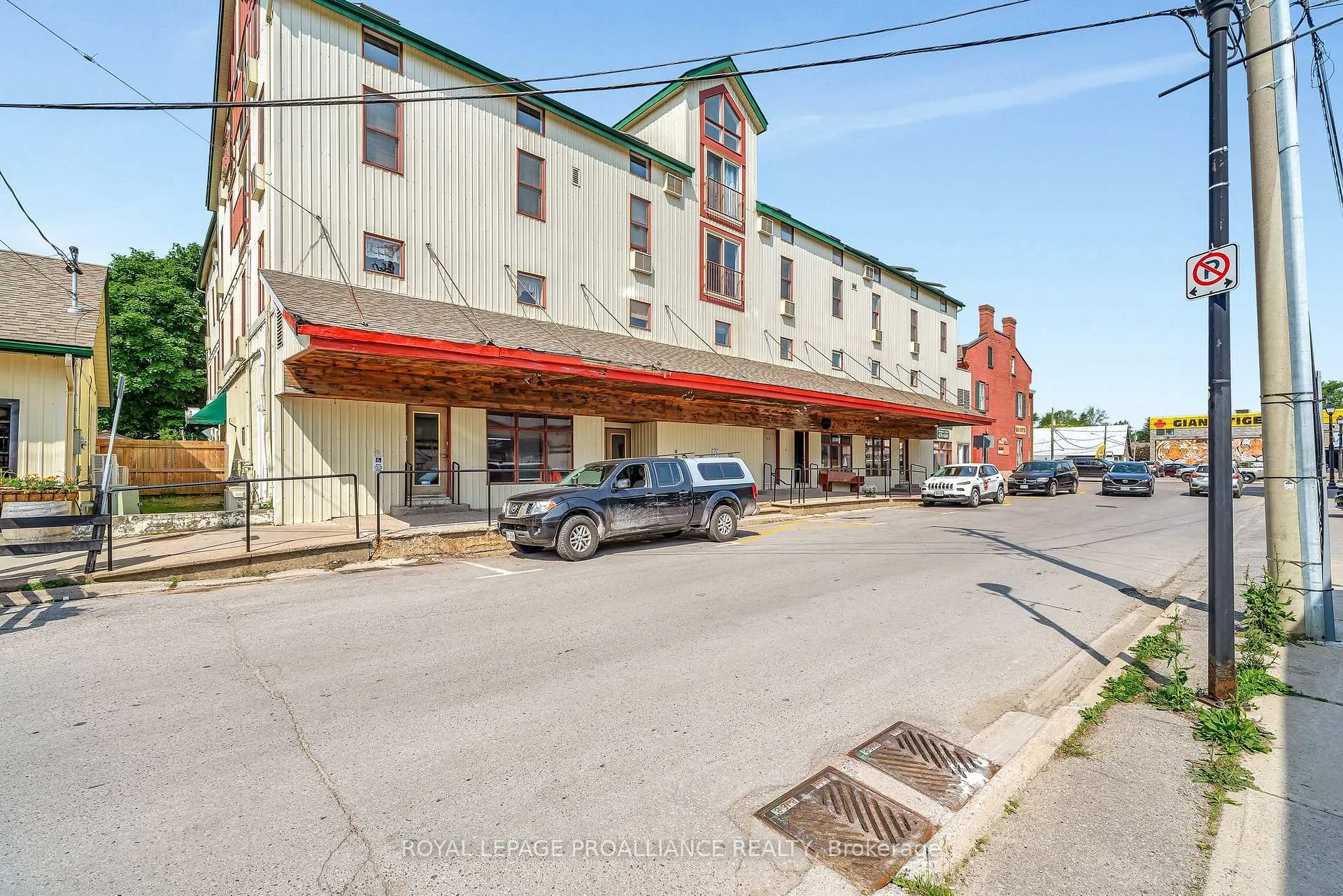 Photo 30 of Unit 302, 172 Main Street, Prince Edward County, Picton Ward — HOMEH