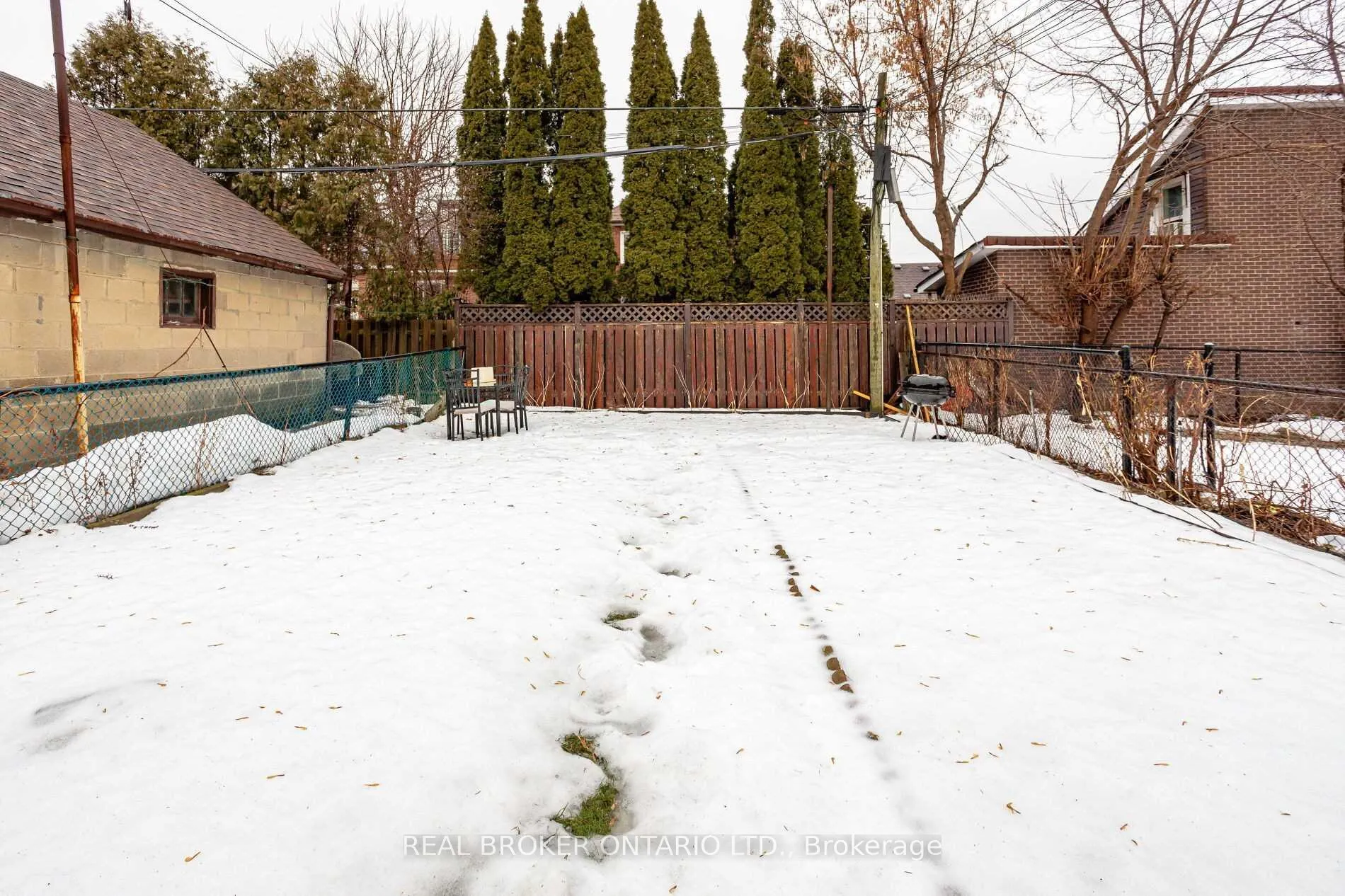 Photo 8 of Unit L-Front, 57 Lanark Avenue, Toronto, Oakwood Village — HOMEH