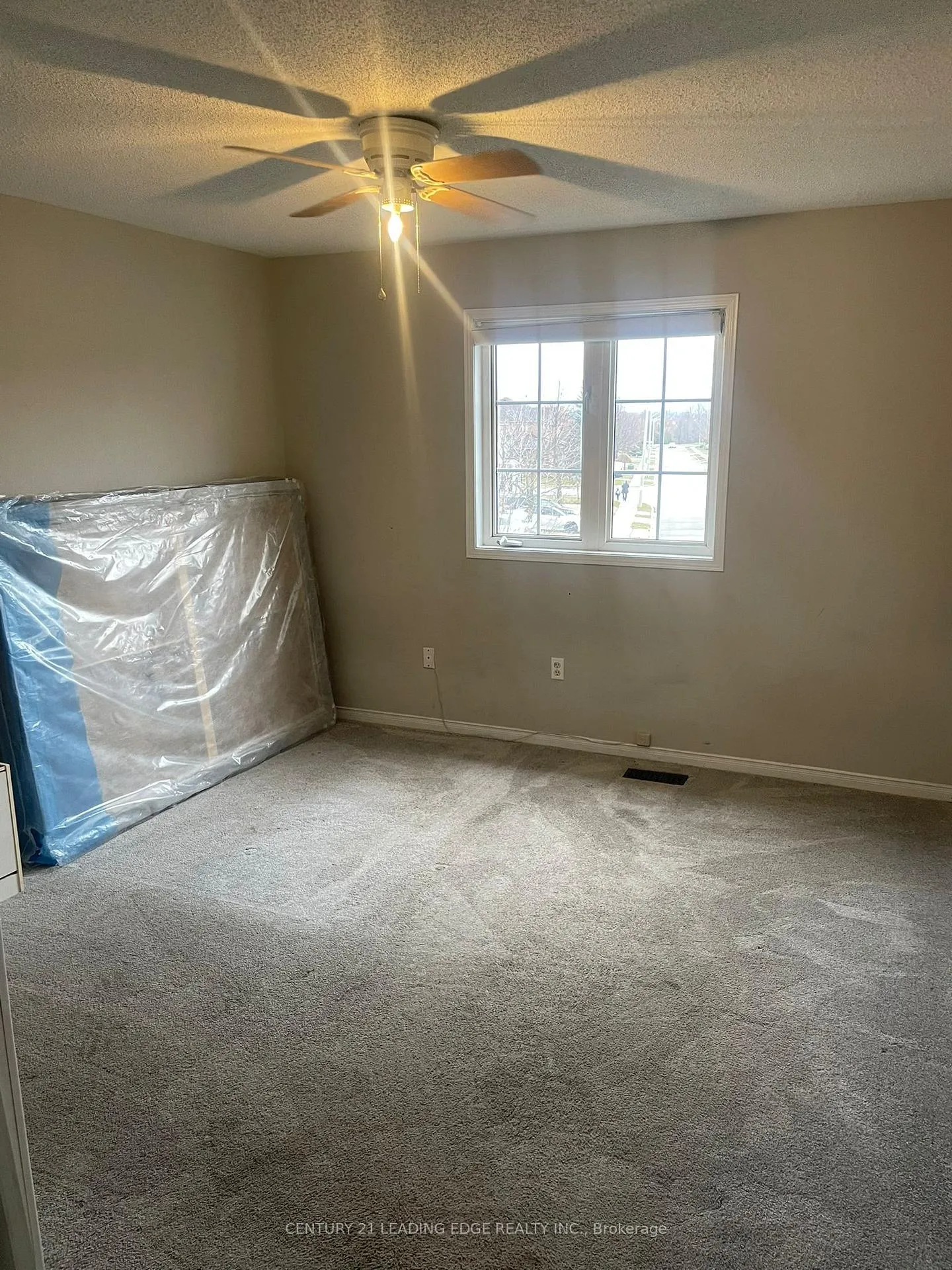 Photo 7 of Unit Upper, 17 Heathwood Drive, Brampton, Fletcher's Meadow — HOMEH