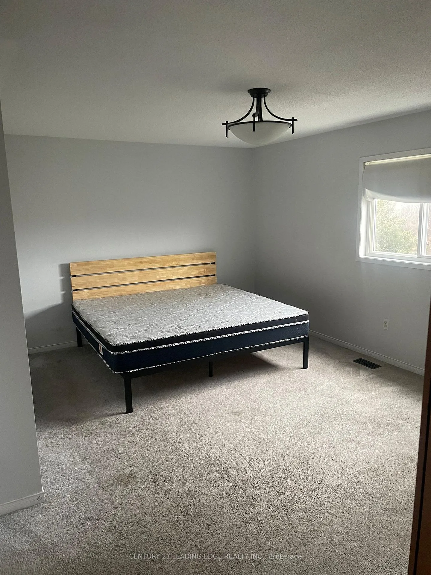 Photo 12 of Unit Upper, 17 Heathwood Drive, Brampton, Fletcher's Meadow — HOMEH