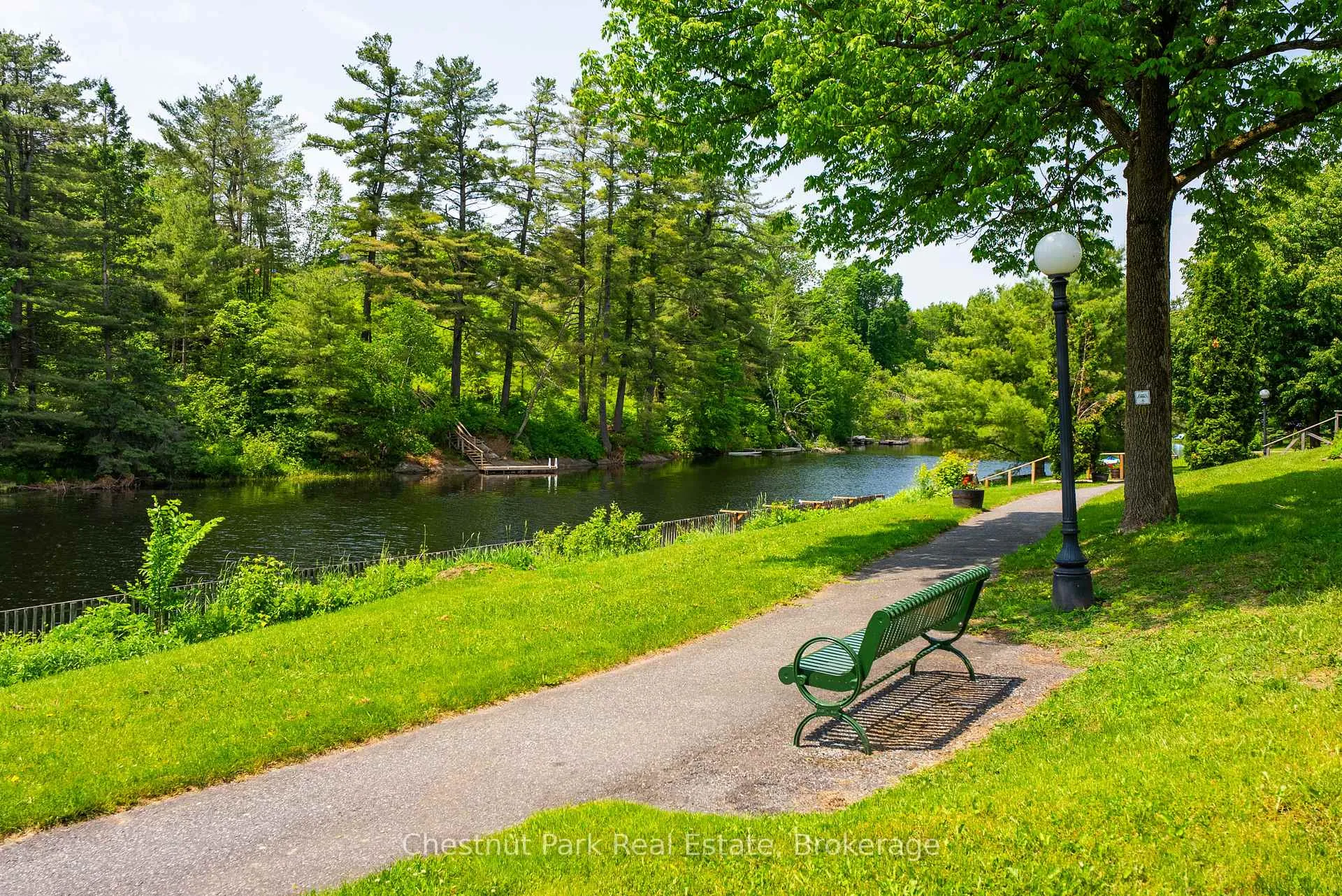 Photo 11 of 87 Shoreline Drive, Bracebridge, Monck (Bracebridge) — HOMEH