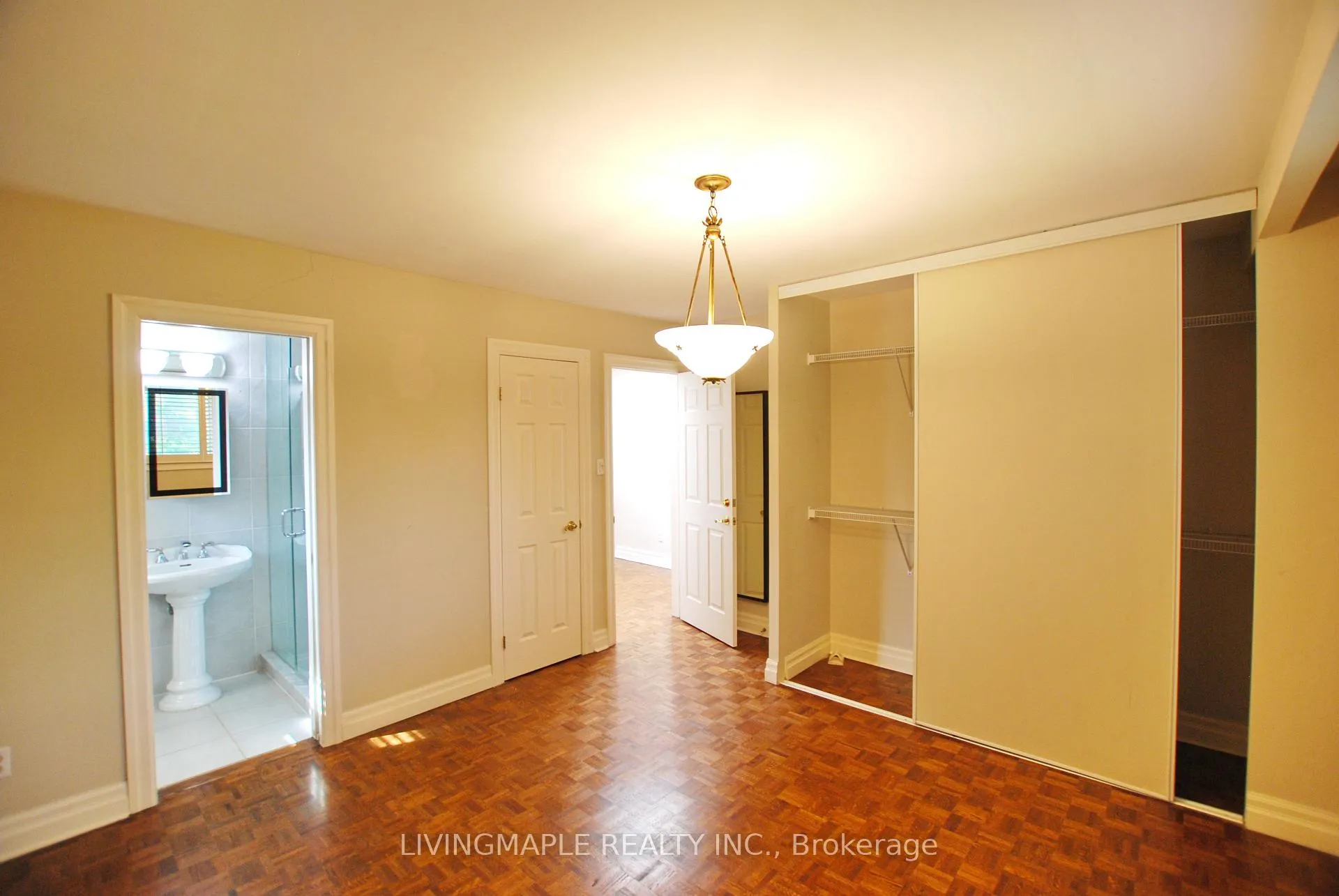 Photo 23 of 19 Ladyslipper Court, Markham, Bayview Glen — HOMEH